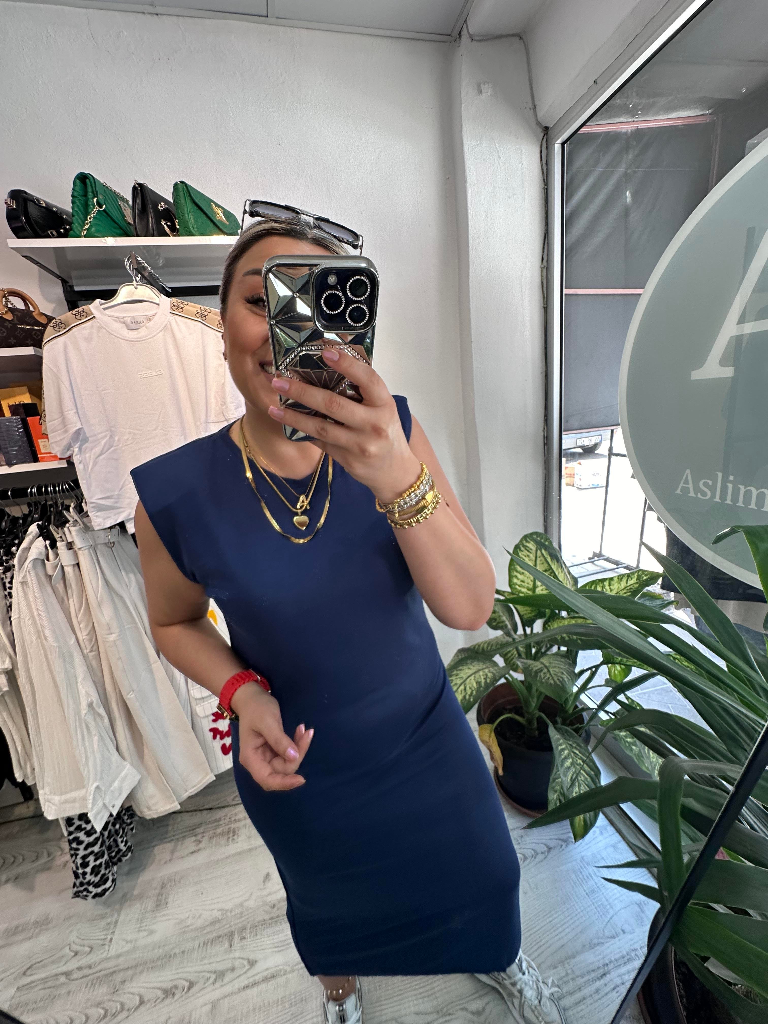 Vatkalı Mavi Elbise