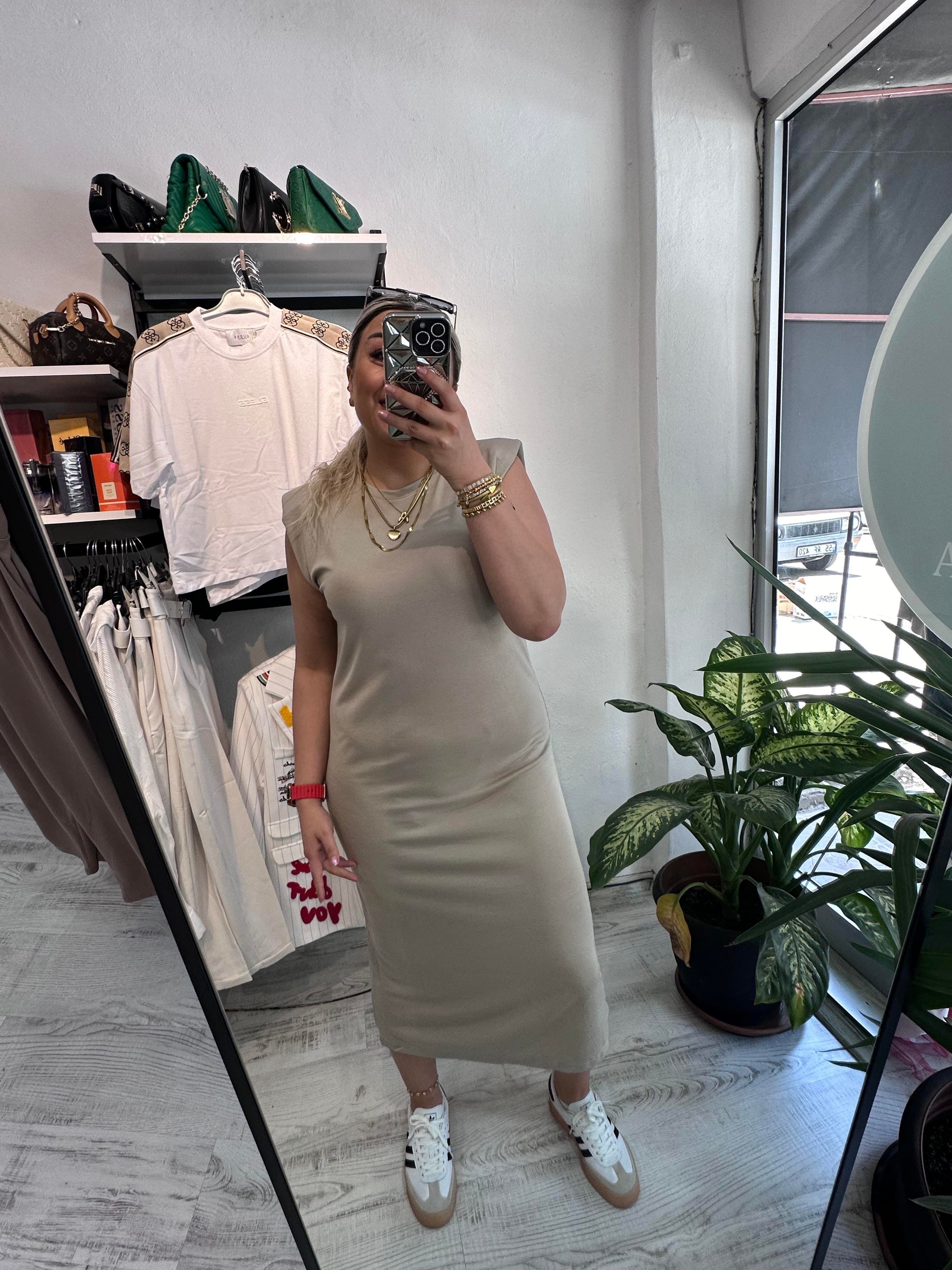 Vatkalı Taş Elbise