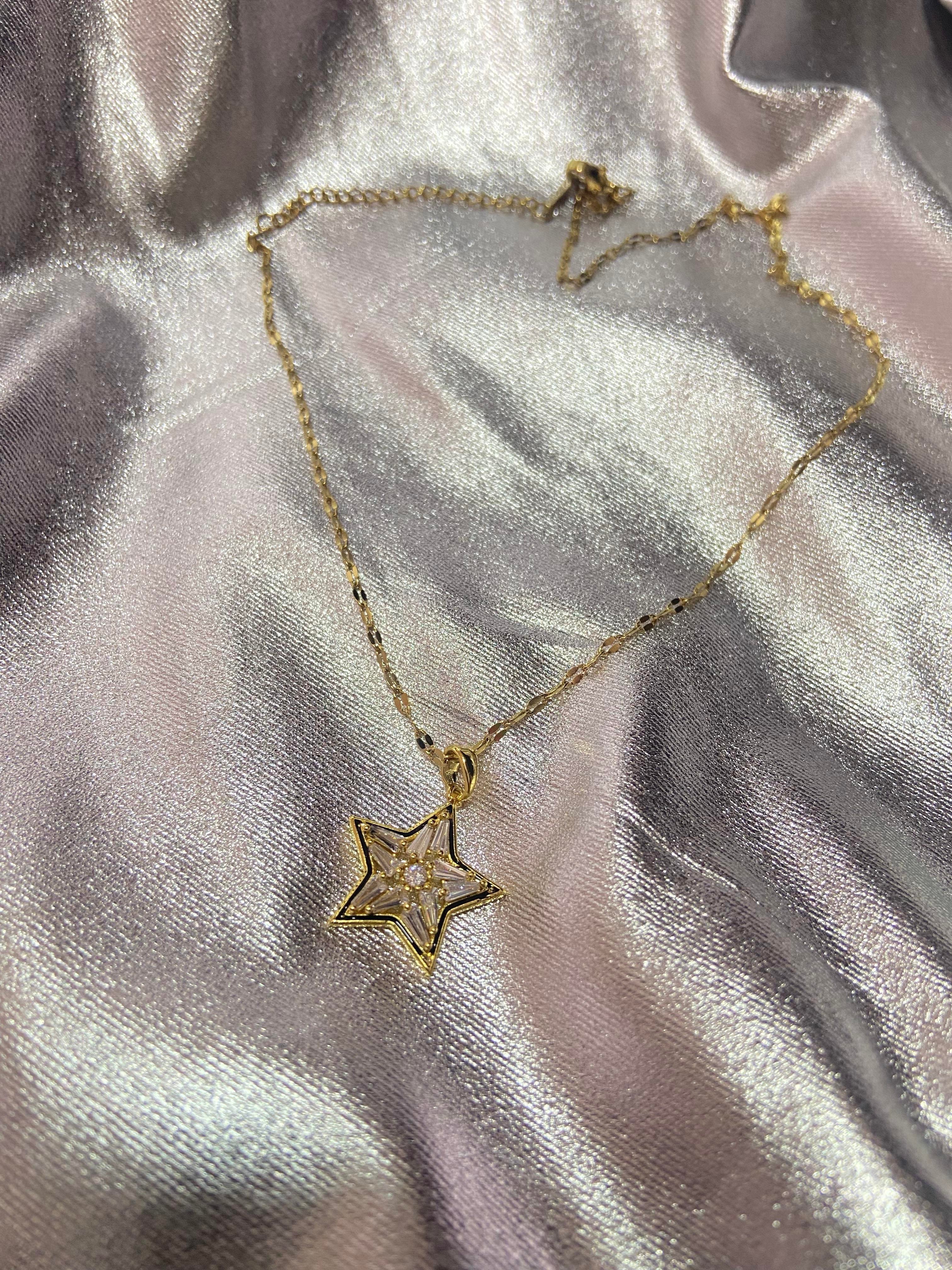 Yıldız Taşlı Gold Çelik Kolye