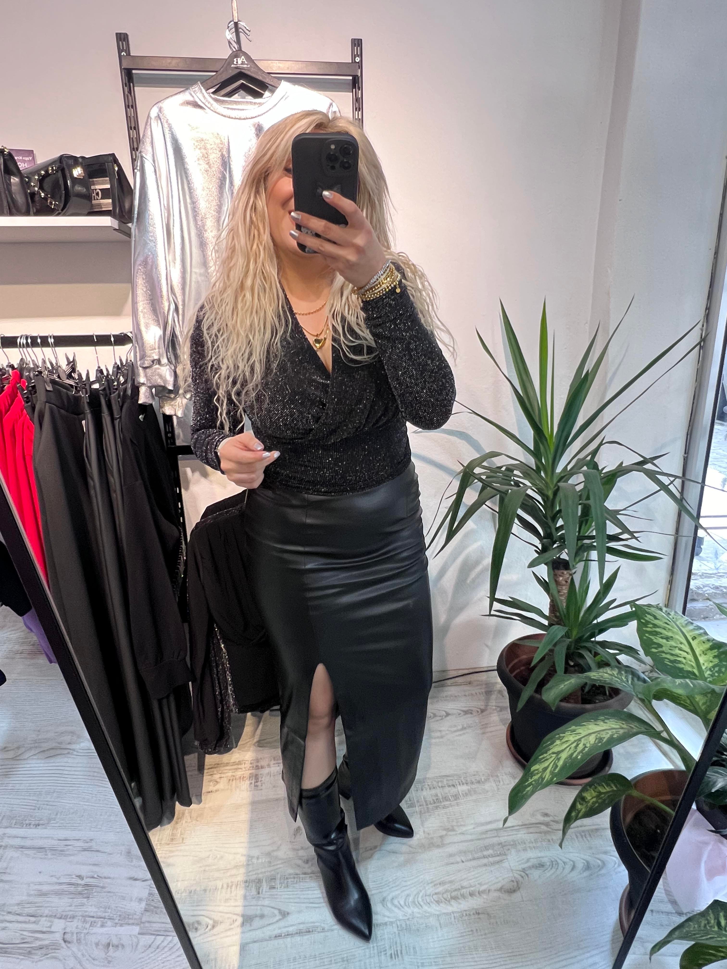 Yırtmaçlı Deri Siyah Etek