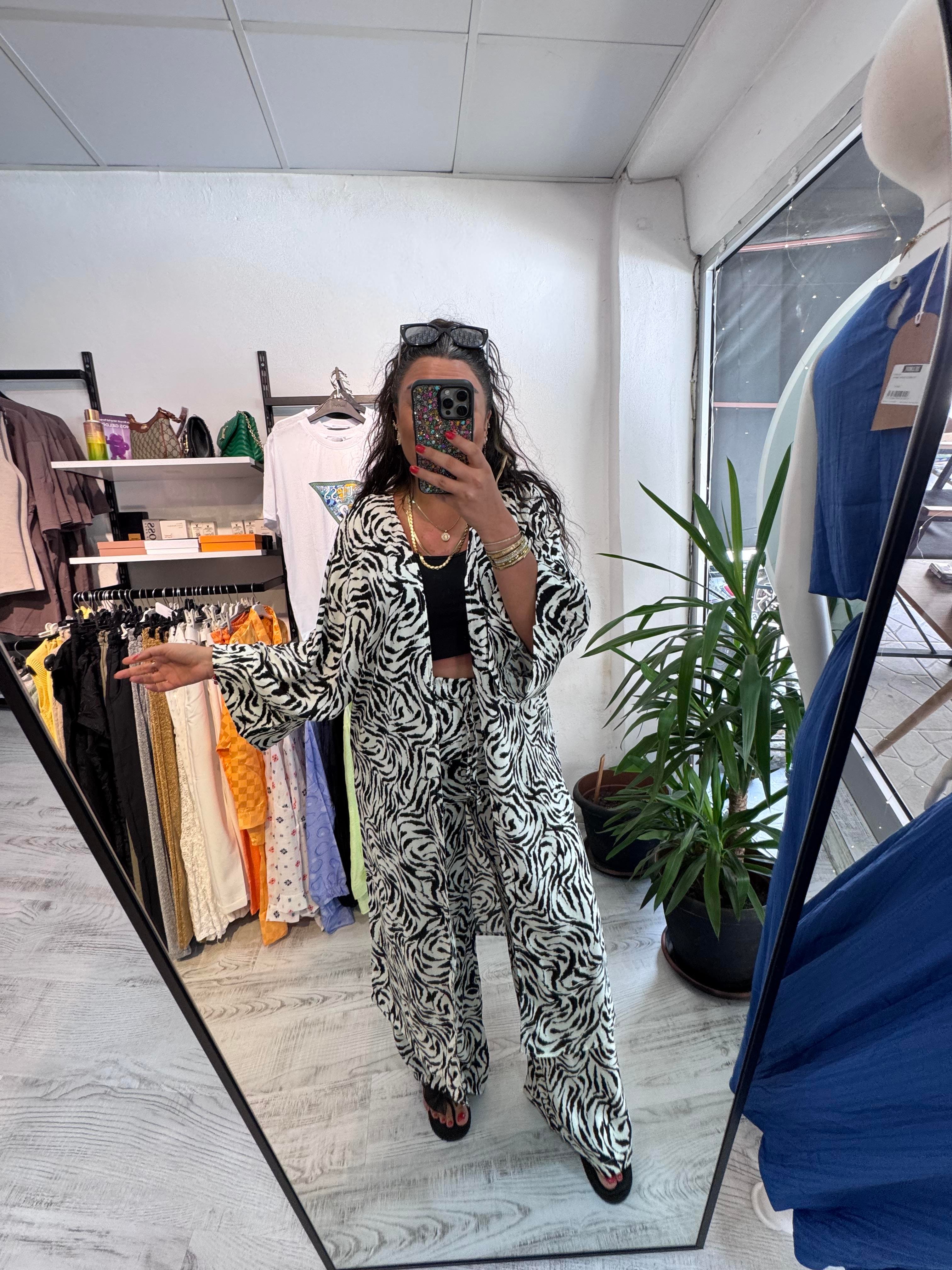 Zebra Desenli Viskon Kumaş Kimono Takım