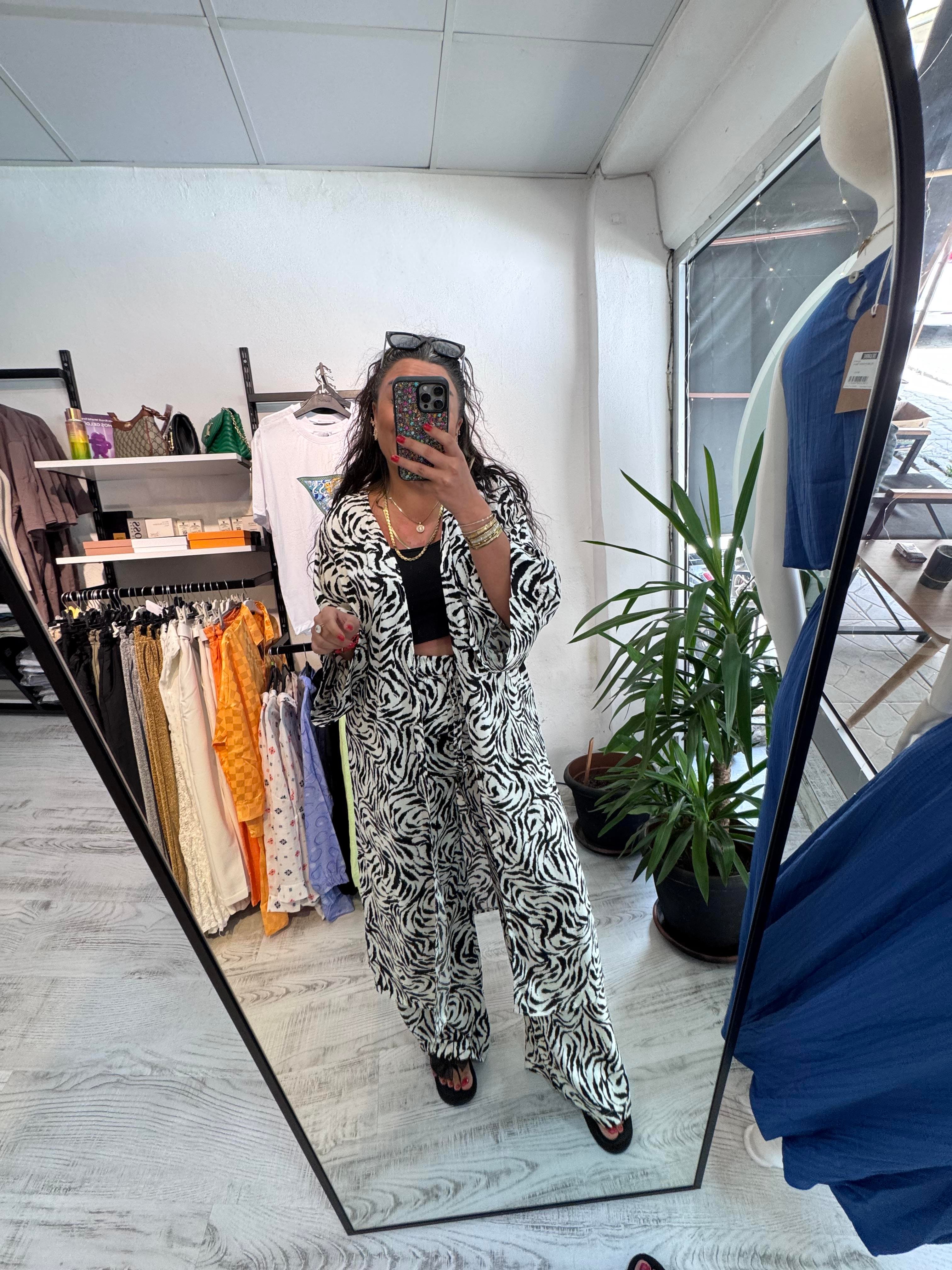 Zebra Desenli Viskon Kumaş Kimono Takım