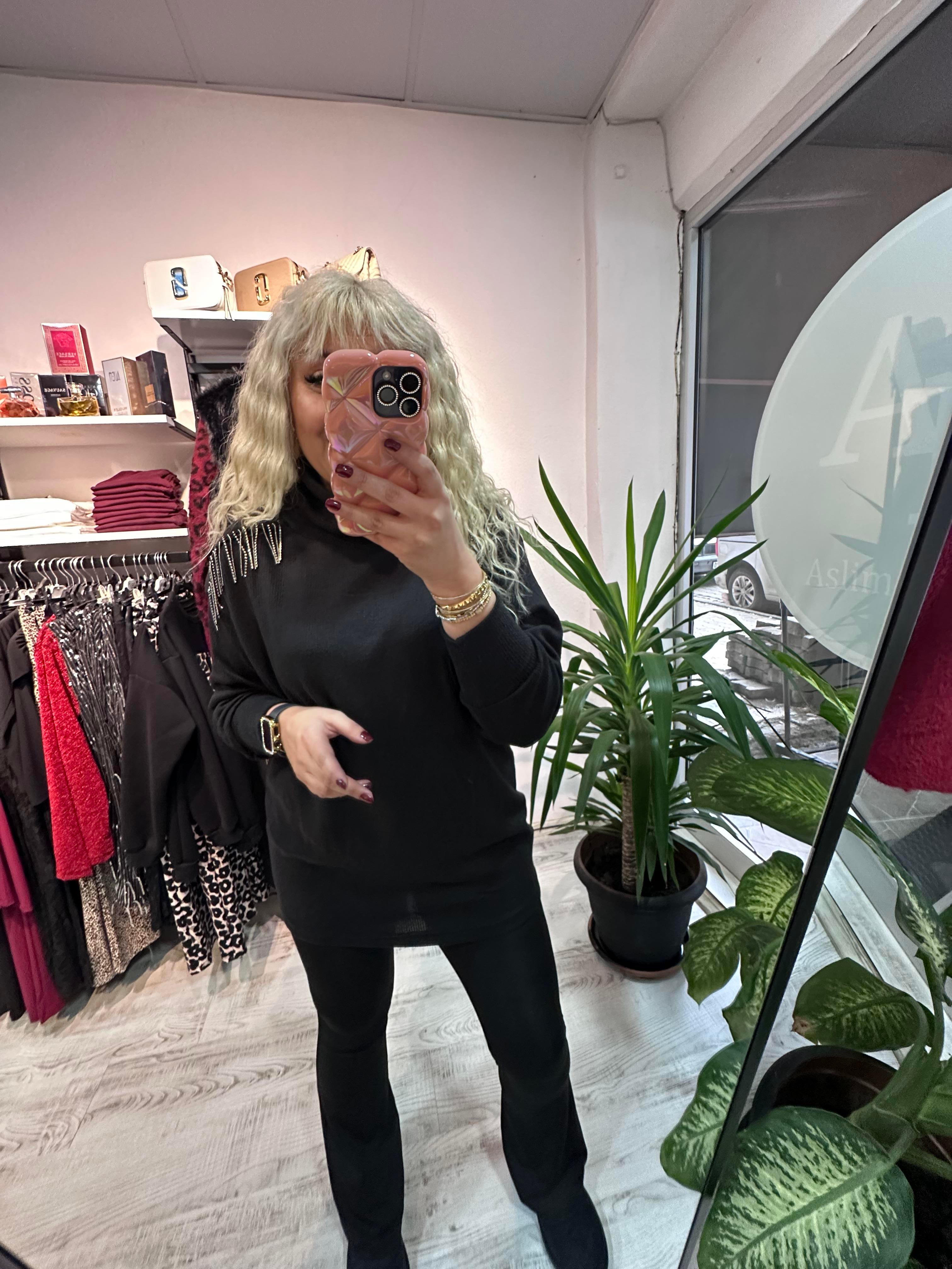 Zincir Detaylı Siyah Balıkçı Yaka Kazak