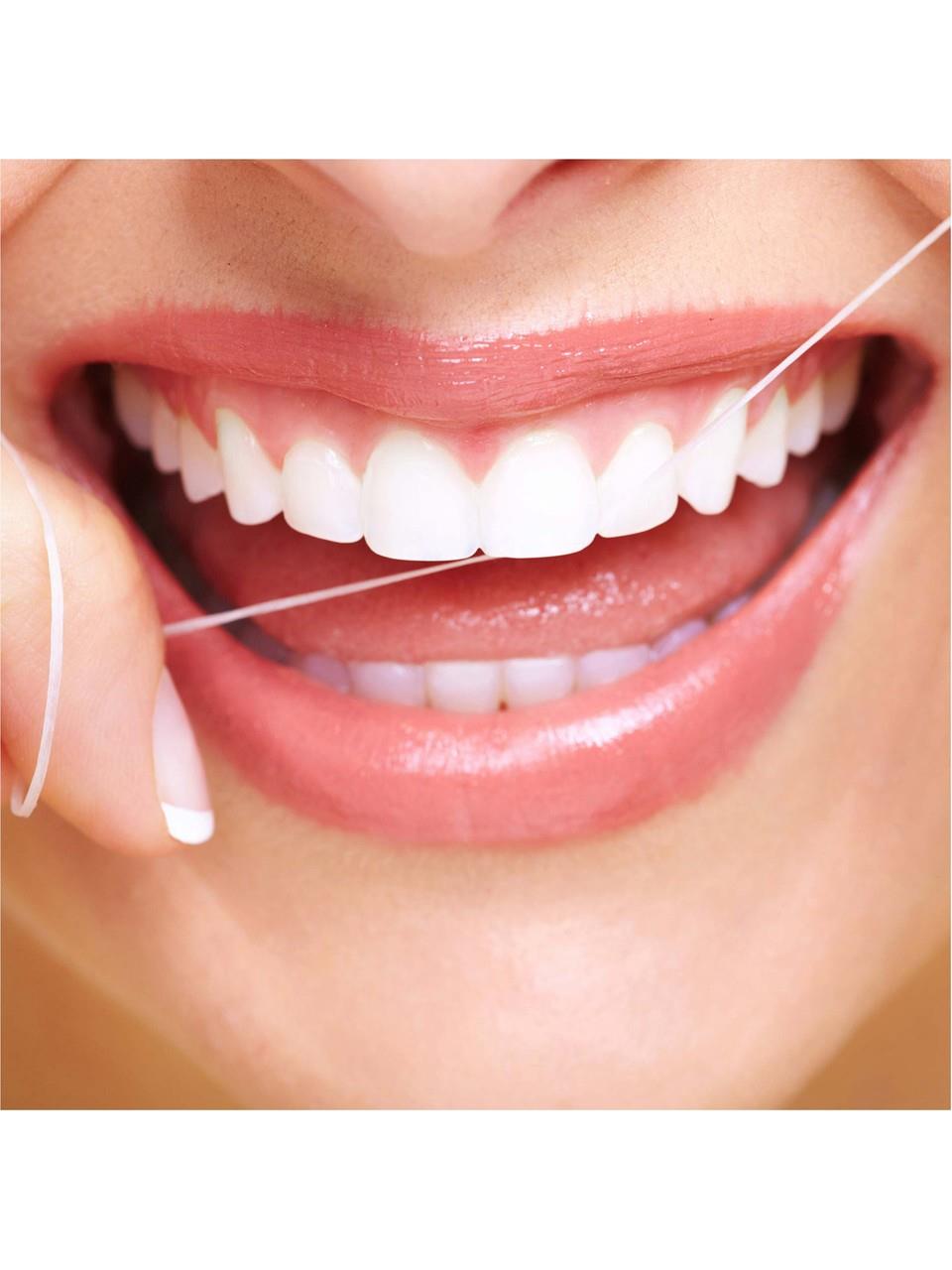 ORAL-B DİŞ İPİ ESSENTİAL FLOSS MINT MUMSUZ 50MT
