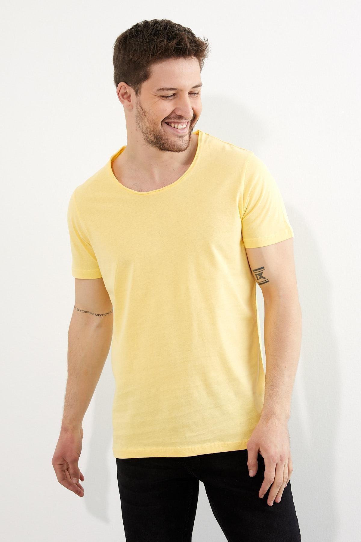 erkek-bisiklet-yaka-basic-t-shirt-dfd44d.jpg