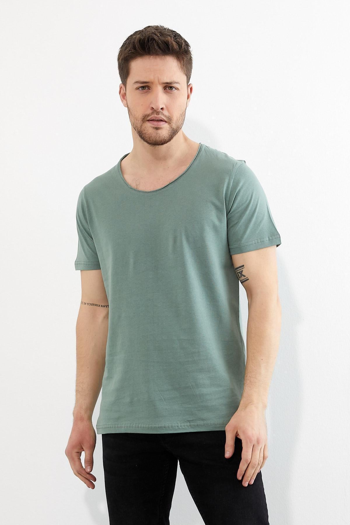 erkek-bisiklet-yaka-basic-t-shirt-eec6-4.jpg