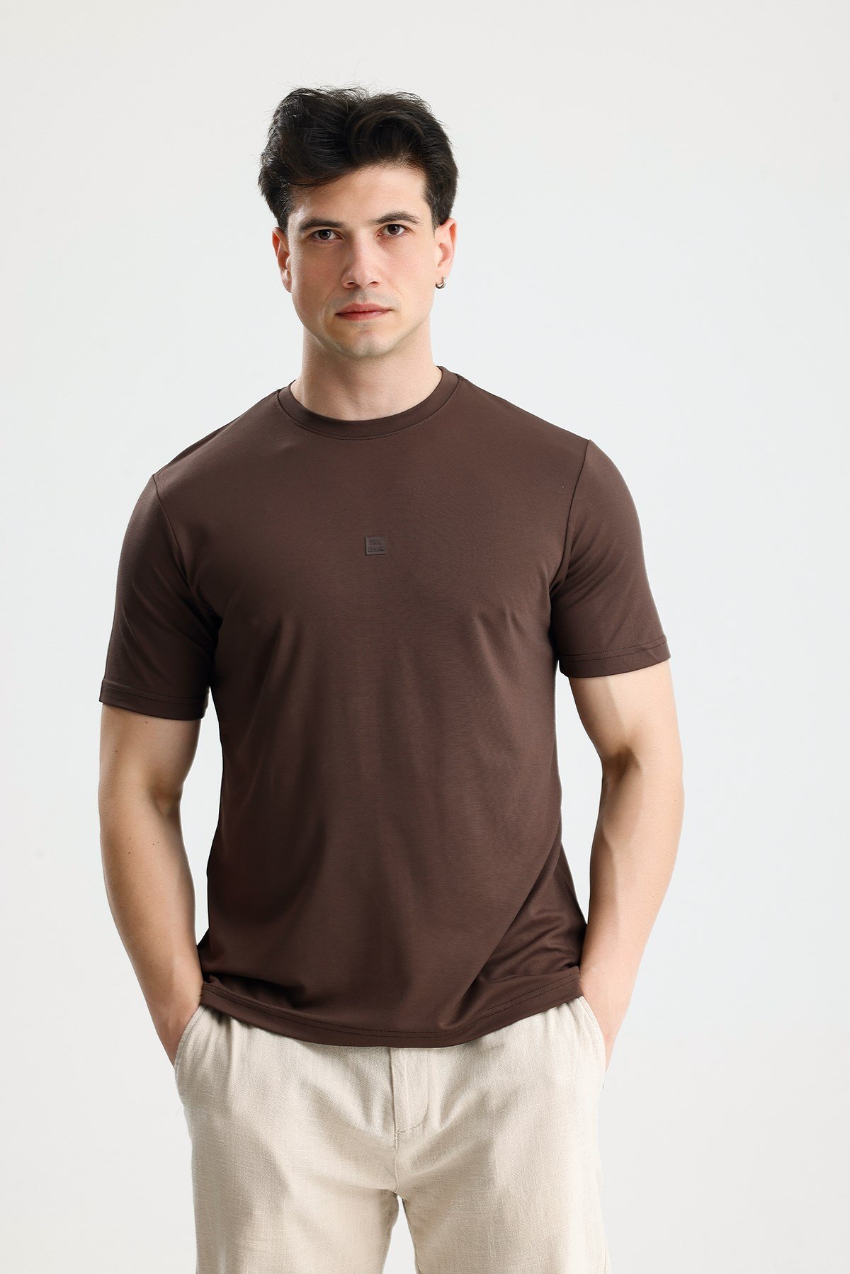 FİGO Erkek Bisiklet Yaka Minimal Logo Detaylı Basic Tişört