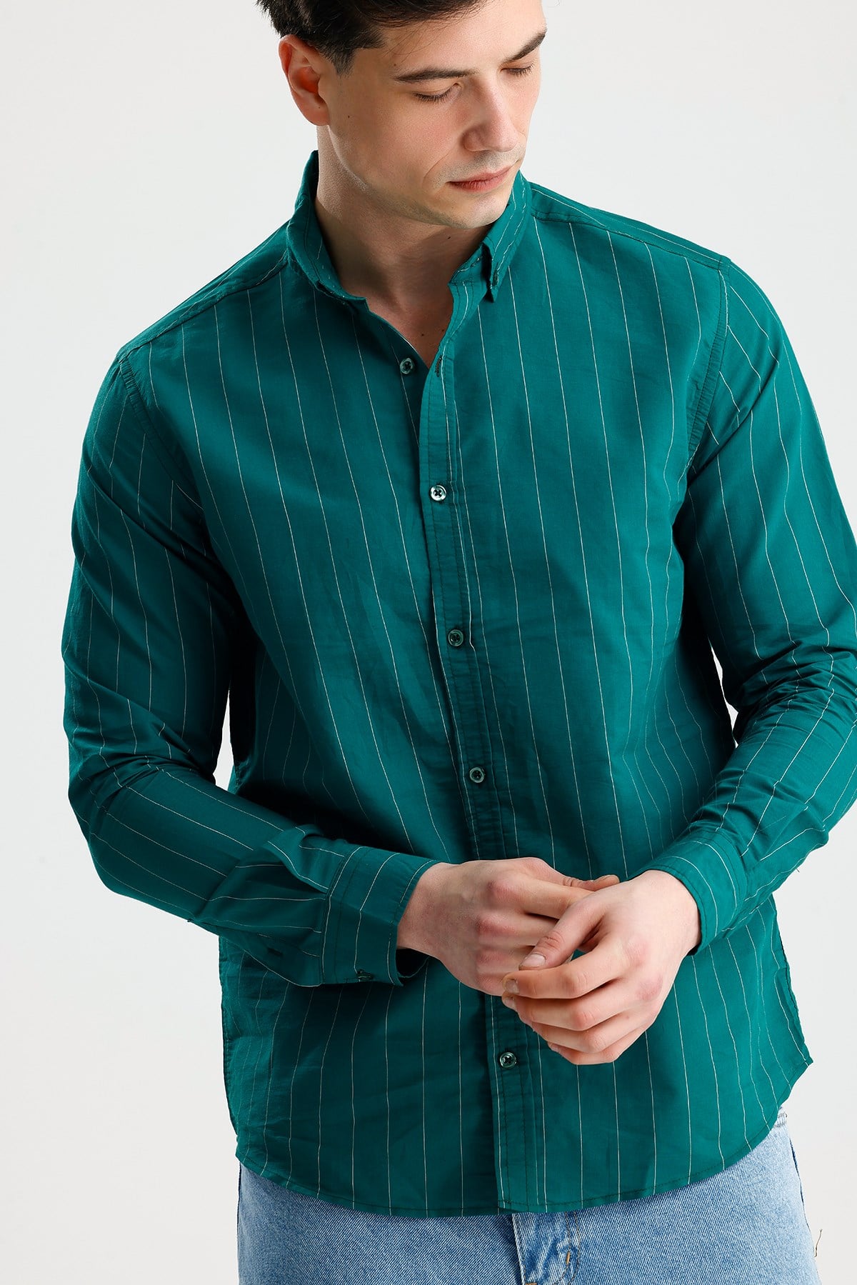 FİGO Erkek Petrol Yeşili Button-Down Yaka İnce Çizgili Uzun Kollu Gömlek