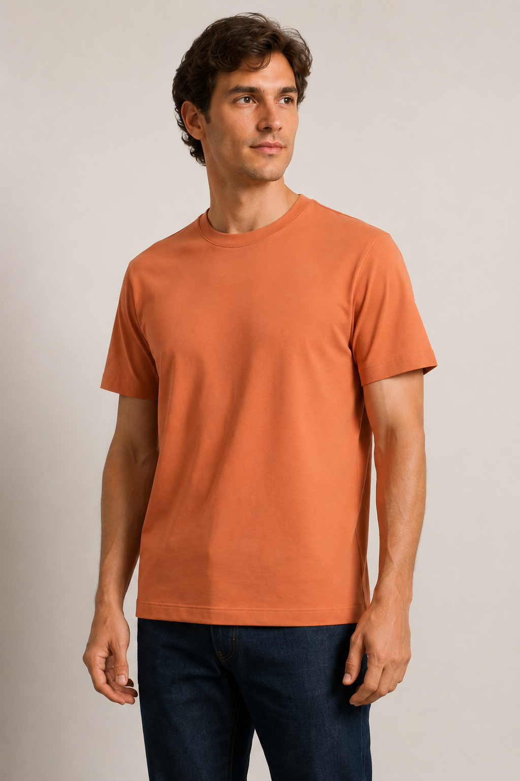 FİGO Erkek Regular Fit Bisiklet Yaka Yan Yırtmaçlı Basic T-Shırt