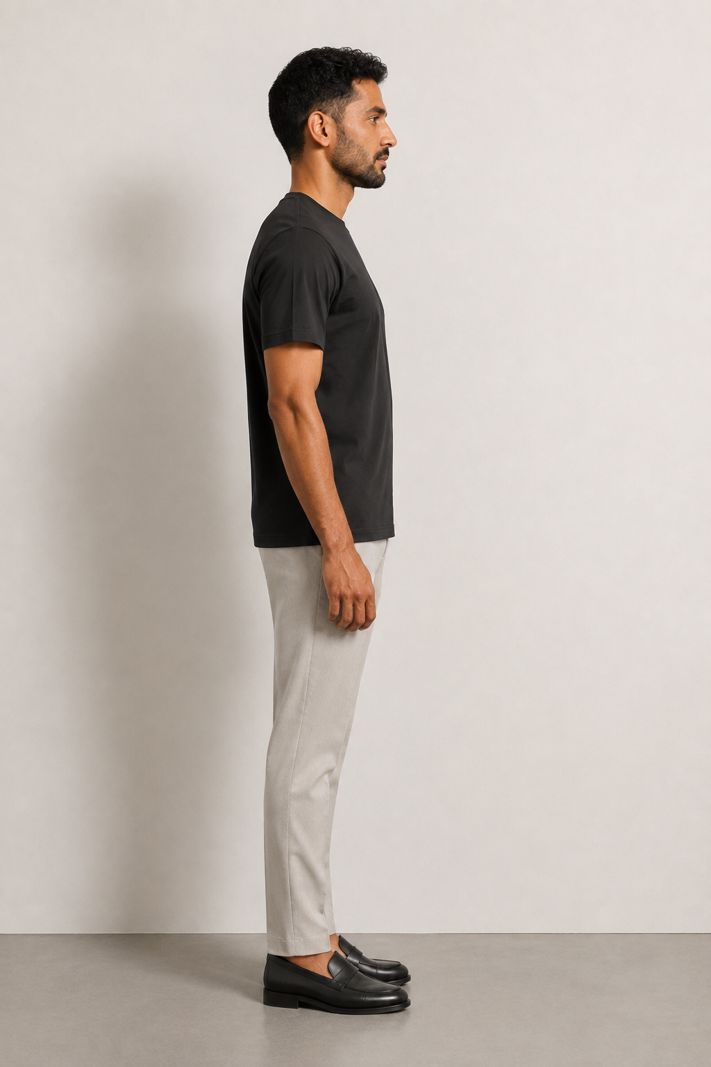 FİGO Erkek Regular Fit Bisiklet Yaka Yan Yırtmaçlı Basic T-Shırt