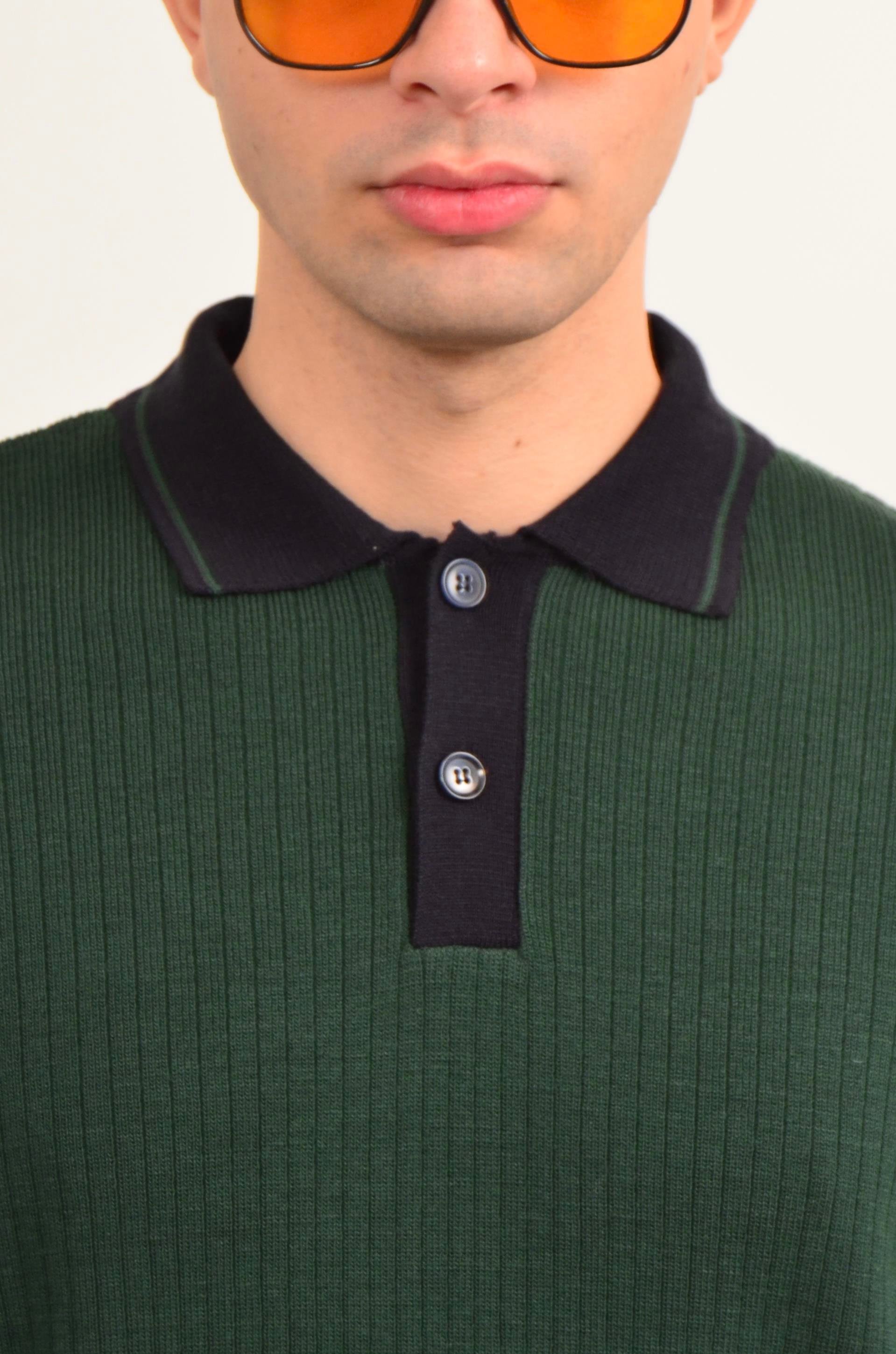 Gömlek Yaka İki Düğmeli Kazak