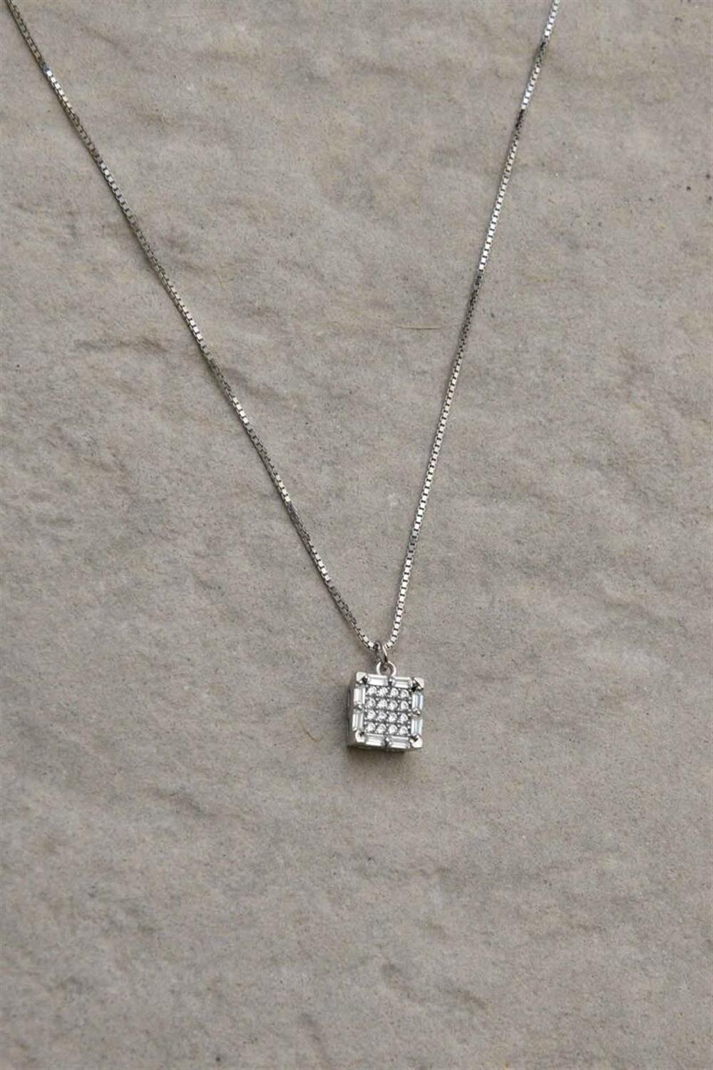 Kare Zirkon Taş 925 Ayar Gümüş Kolye