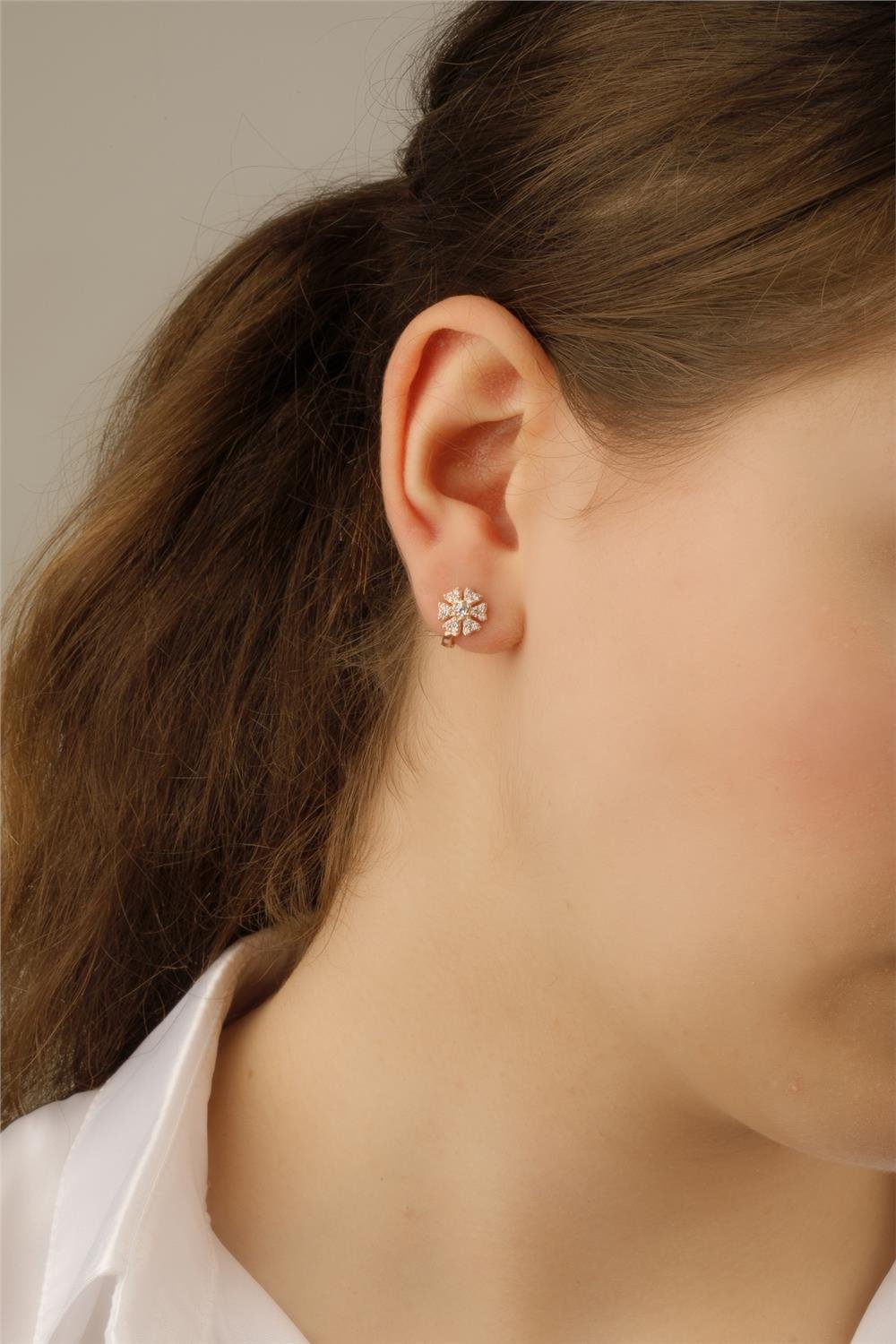 Pave Taşlı Menekşe Küpe Rose