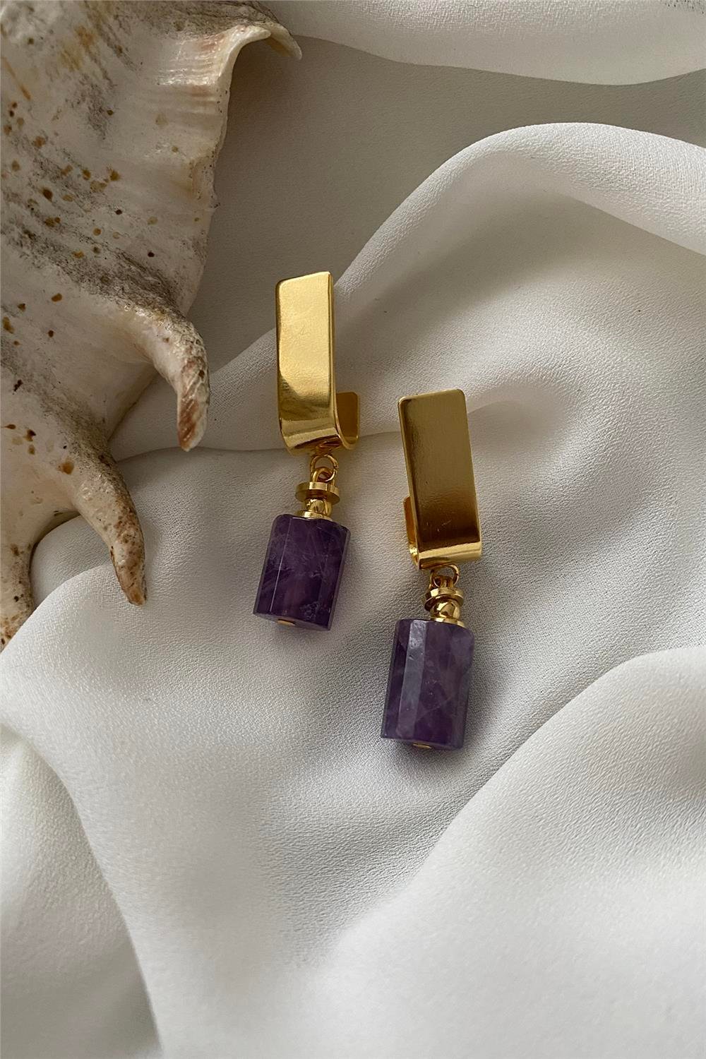 Amatis Taşı Tasarım Küpe