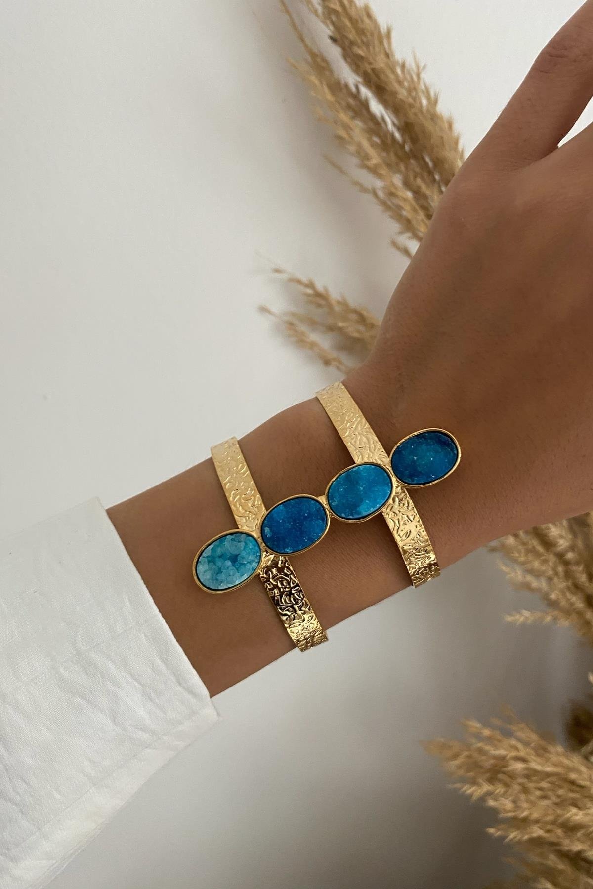 Mavi Dürüze Tasarım Kelepçe Bileklik 