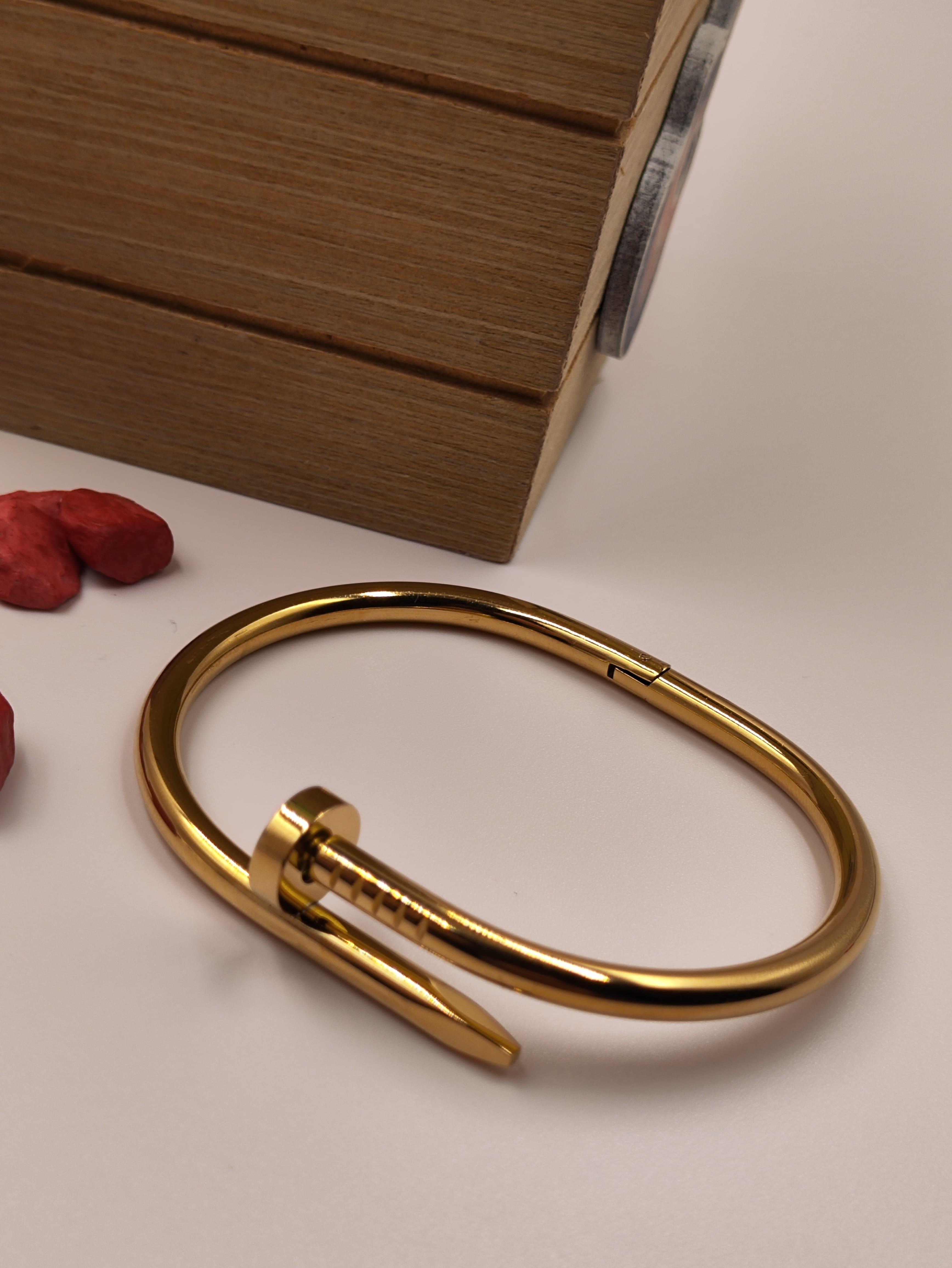 Cartier Çivi Model Kelepçe