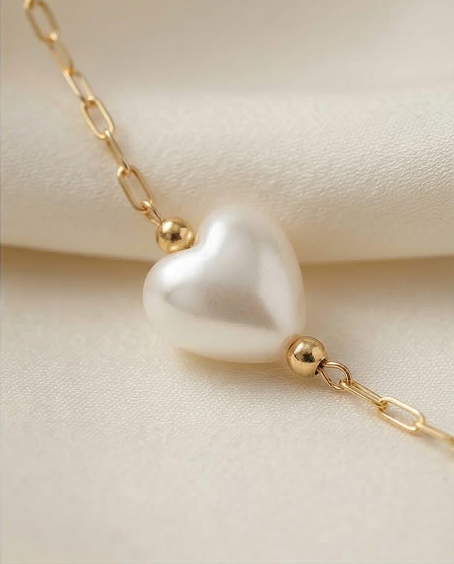 İNCİLİ KALP KOLYE