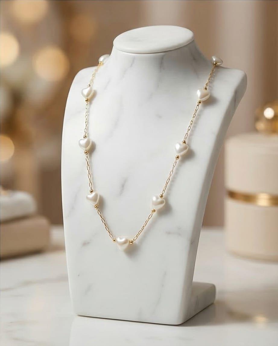 İNCİLİ KALP KOLYE