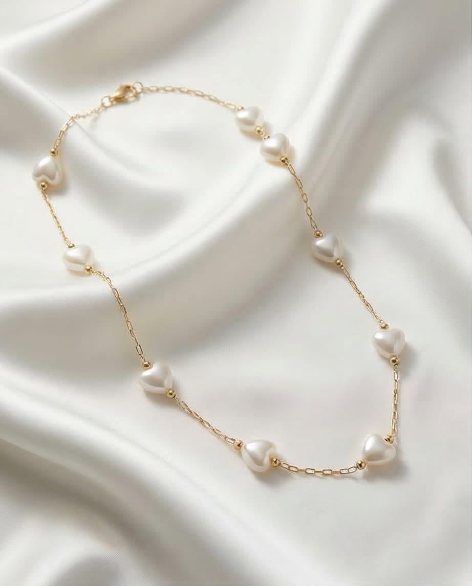 İNCİLİ KALP KOLYE