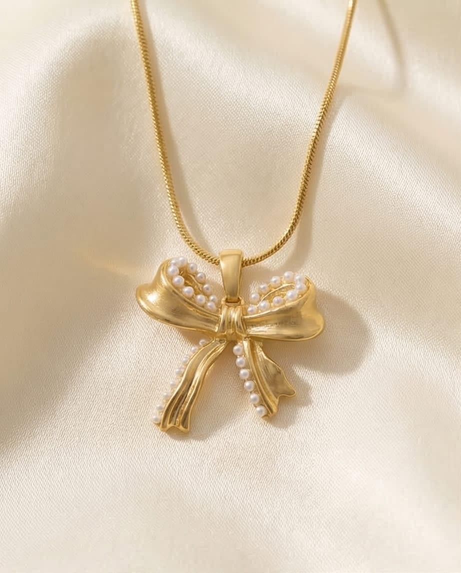 İncili Kurdela Kolye