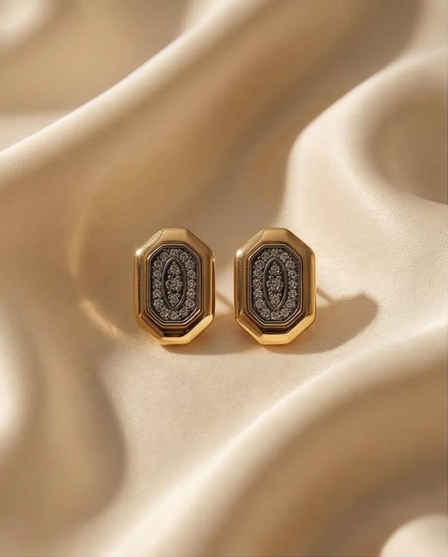 Taşlı Altıgen Küpe