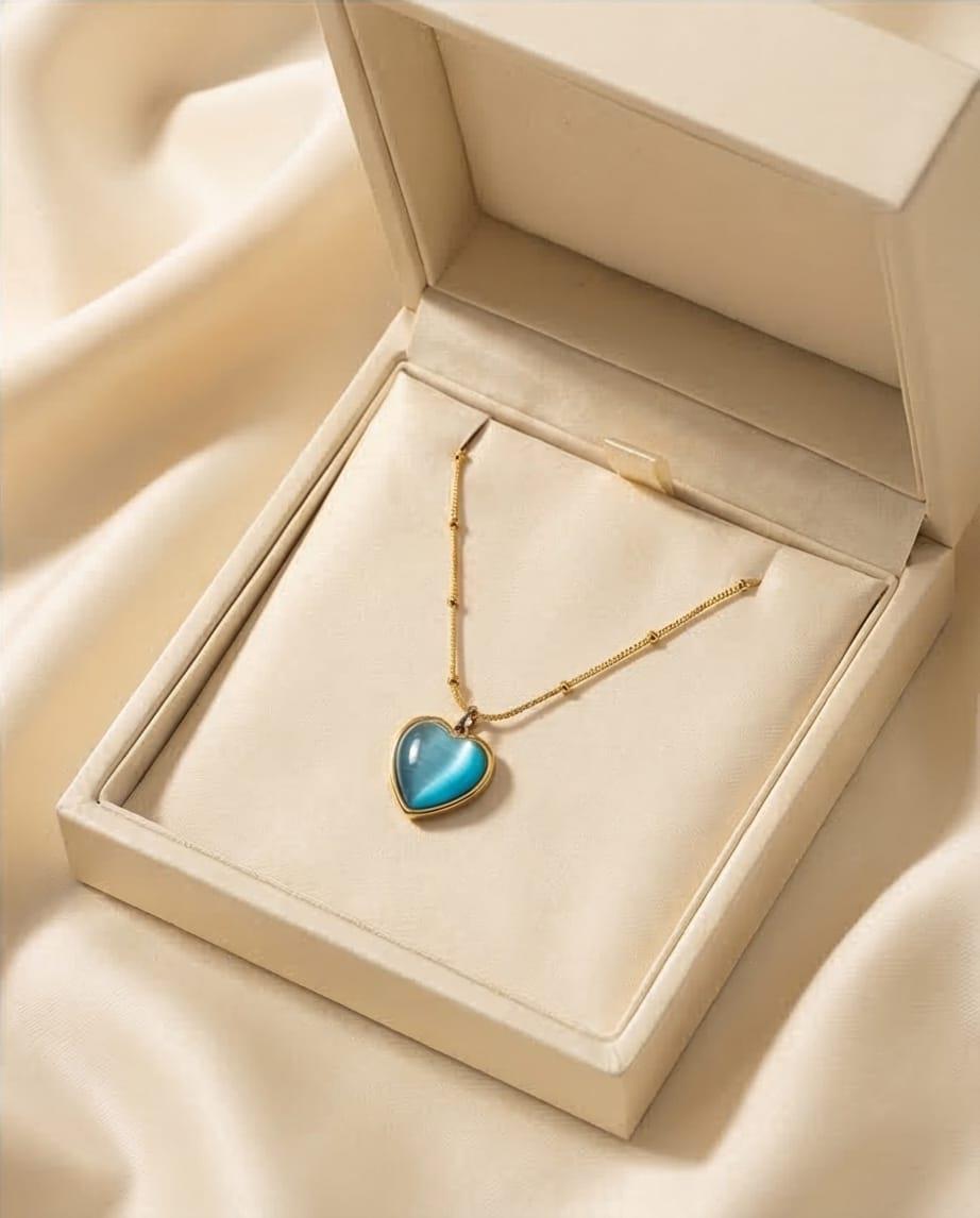 Yeşil Taşlı Kalp Kolye