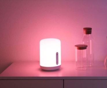 MI BEDSIDE LAMP 2