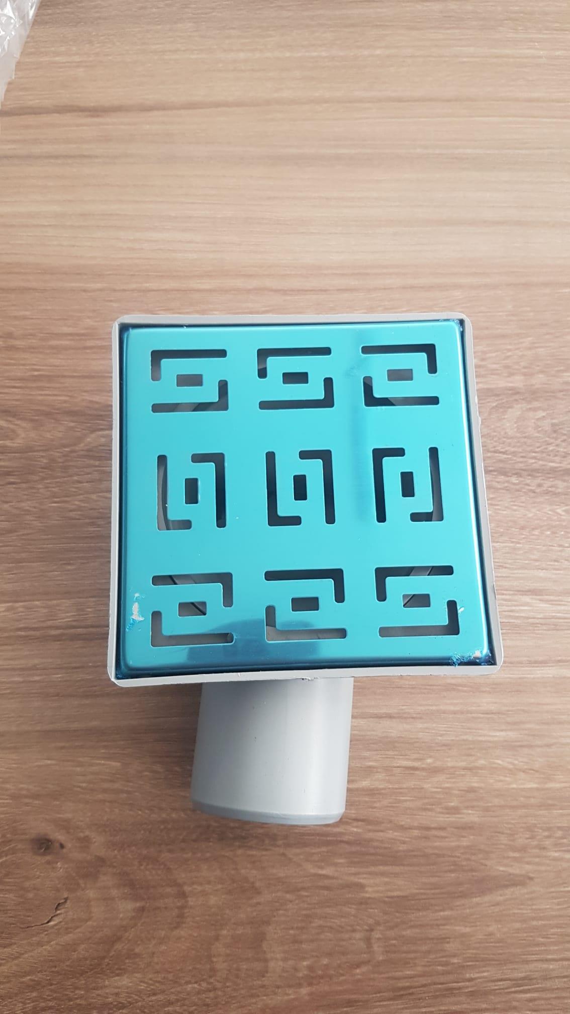 DUŞ YER SÜZGECİ METAL KAPAKLI KOKU ÖNLEYİCİLİ YANDAN ÇIKIŞLI 10X10CM