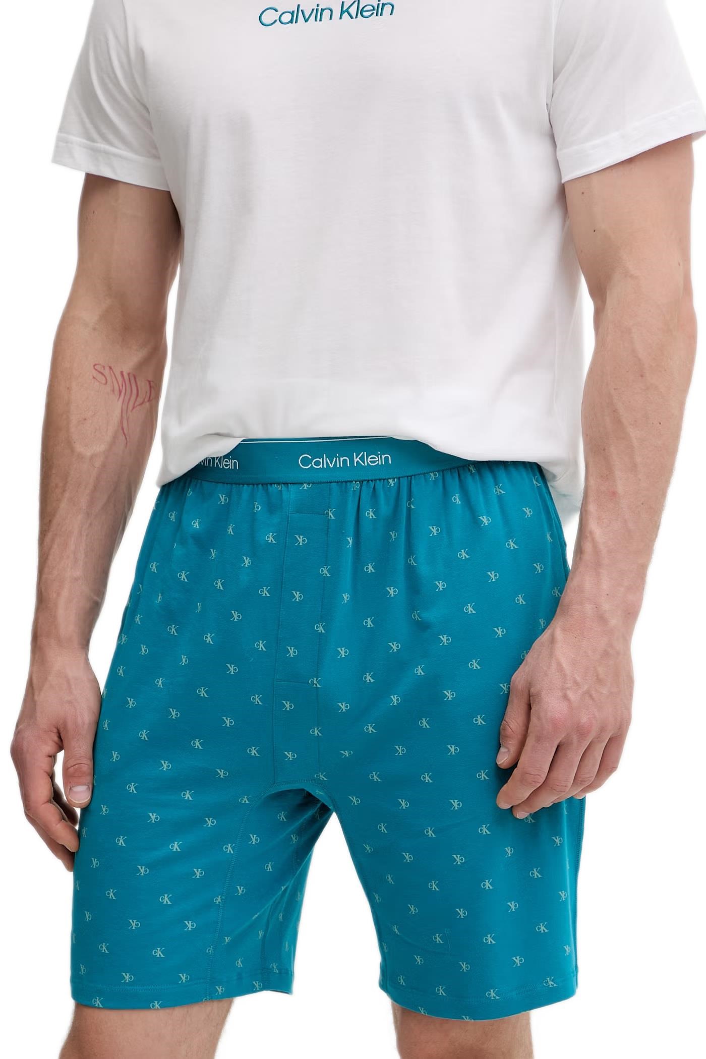 Calvin Klein Erkek Beyaz Kısa Kollu Şortlu Pijama Takımı LV00NM2900