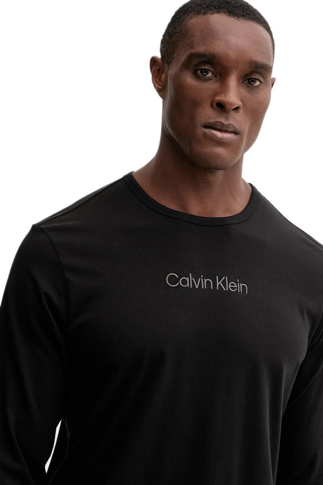 Calvin Klein Erkek L/S Tişört & Jogger Pantolon Pijama Takımı LV00NM2957