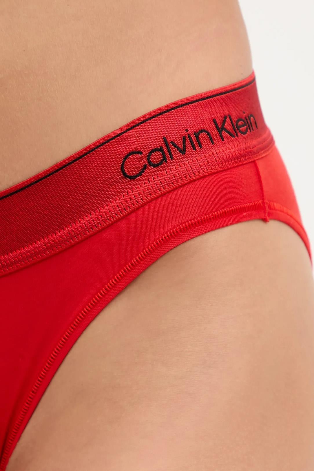Calvin Klein Kadın Kırmızı Külot LV00QF8550