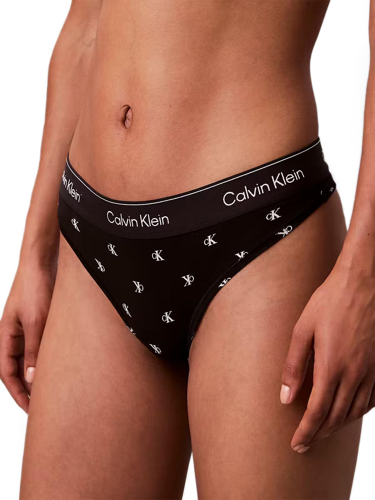 Calvin Klein Kadın Siyah Tanga Külot LV00QF8518