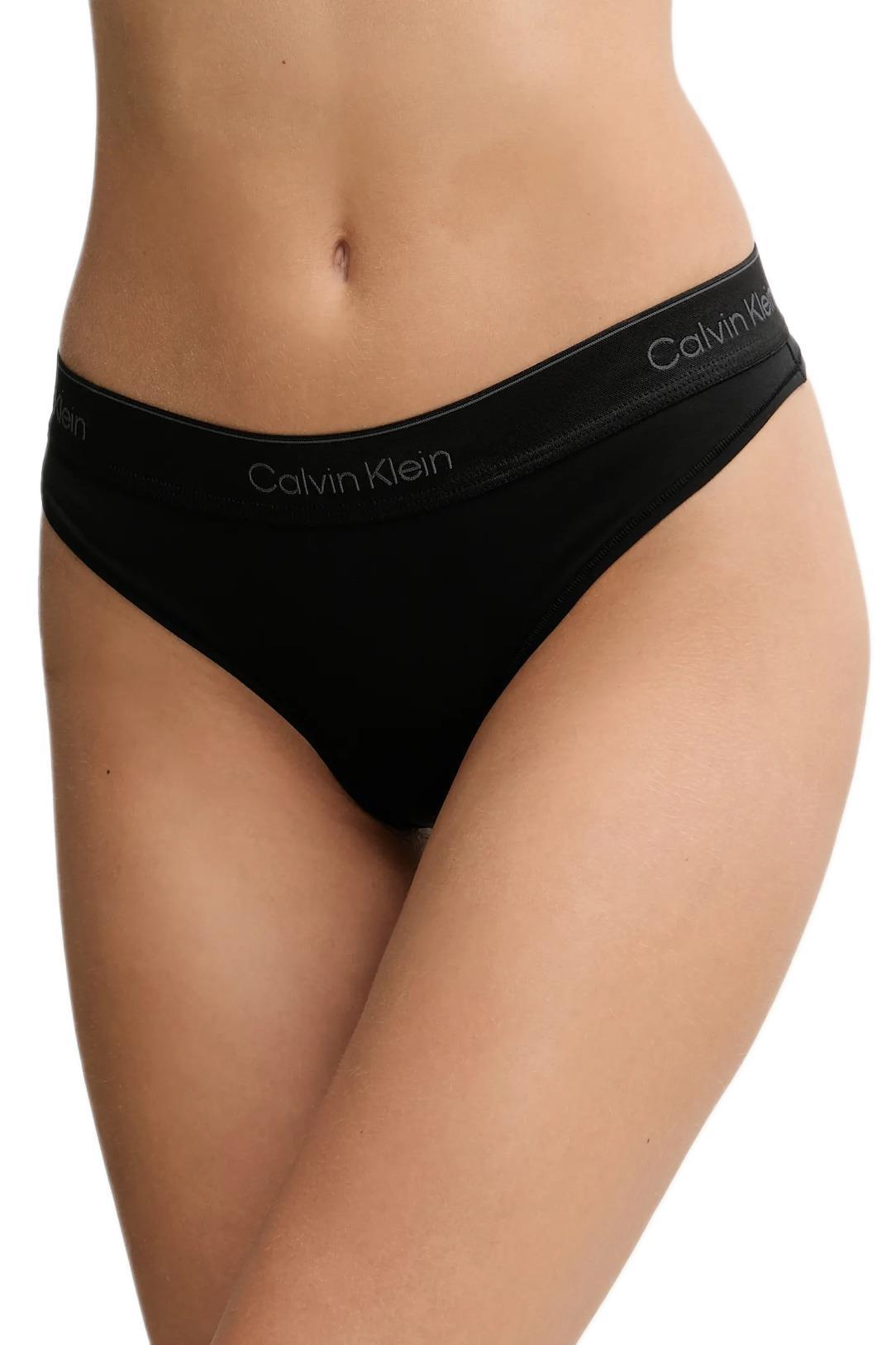 Calvin Klein Kadın Siyah Tanga LV00QF8549