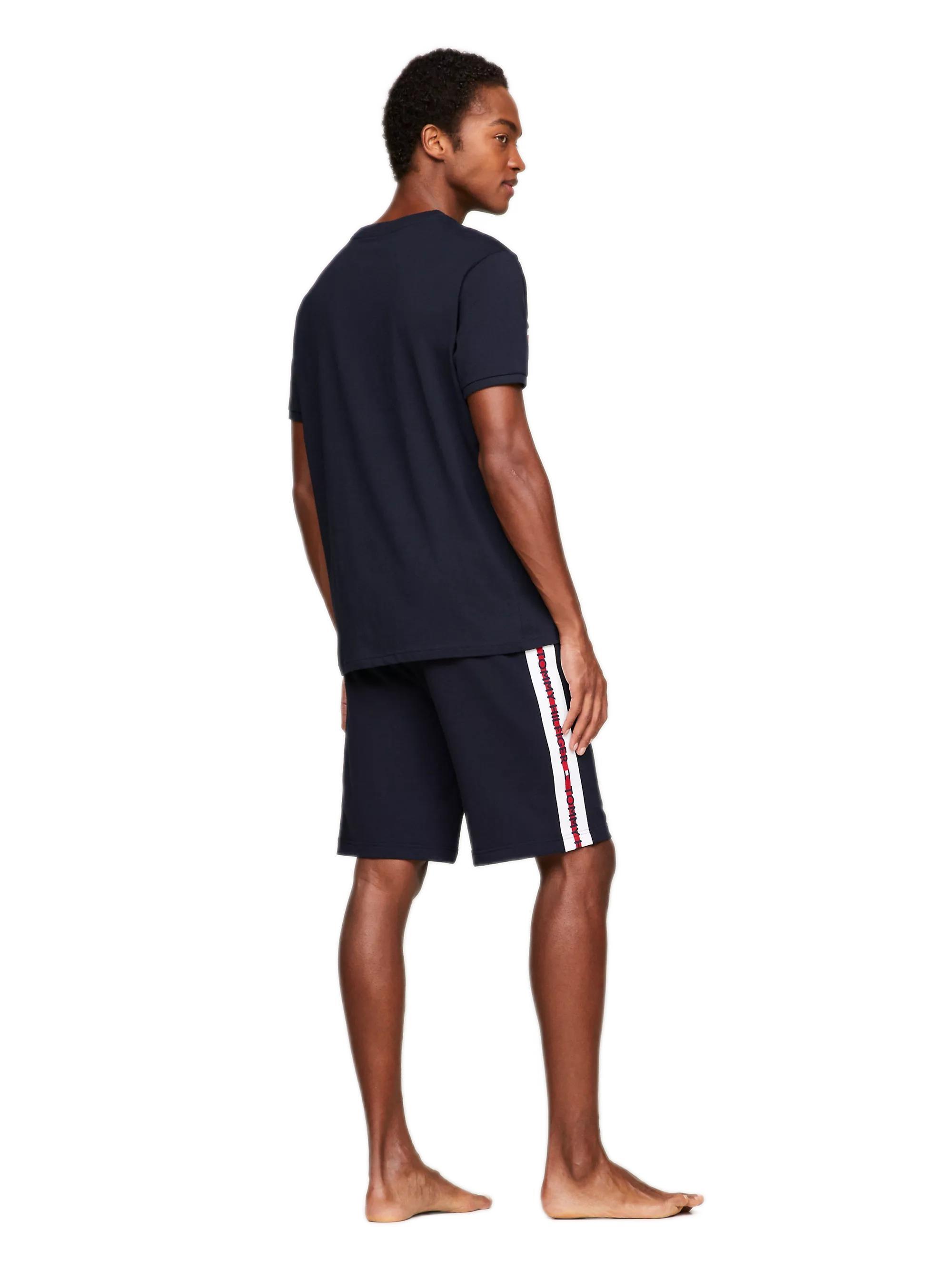 Tommy Hilfiger Erkek Bisiklet Yaka Logolu Lacivert T-Shirt