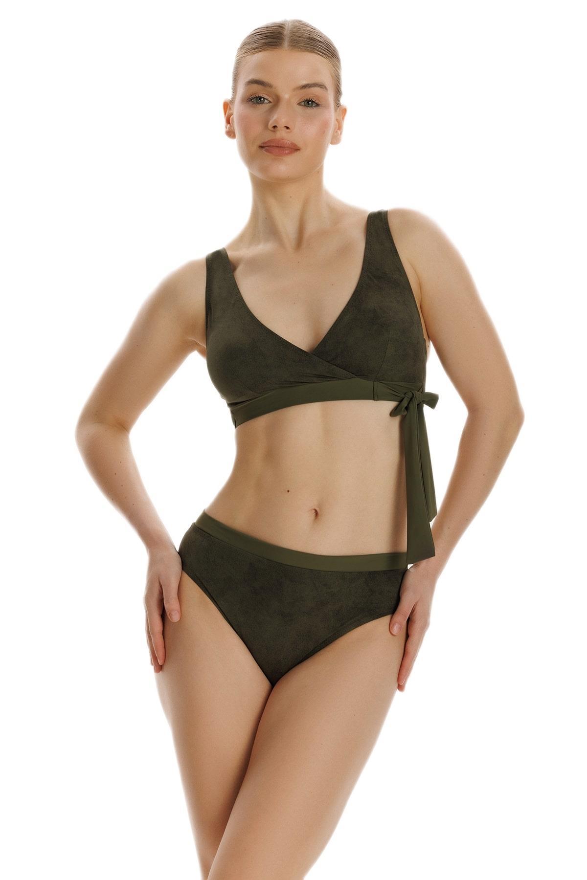 Zeki Yeşil Üçgen Bikini Takımı