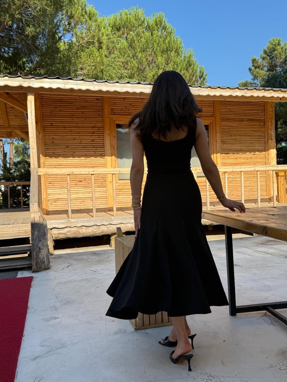 ASKILI KLOŞ ELBİSE