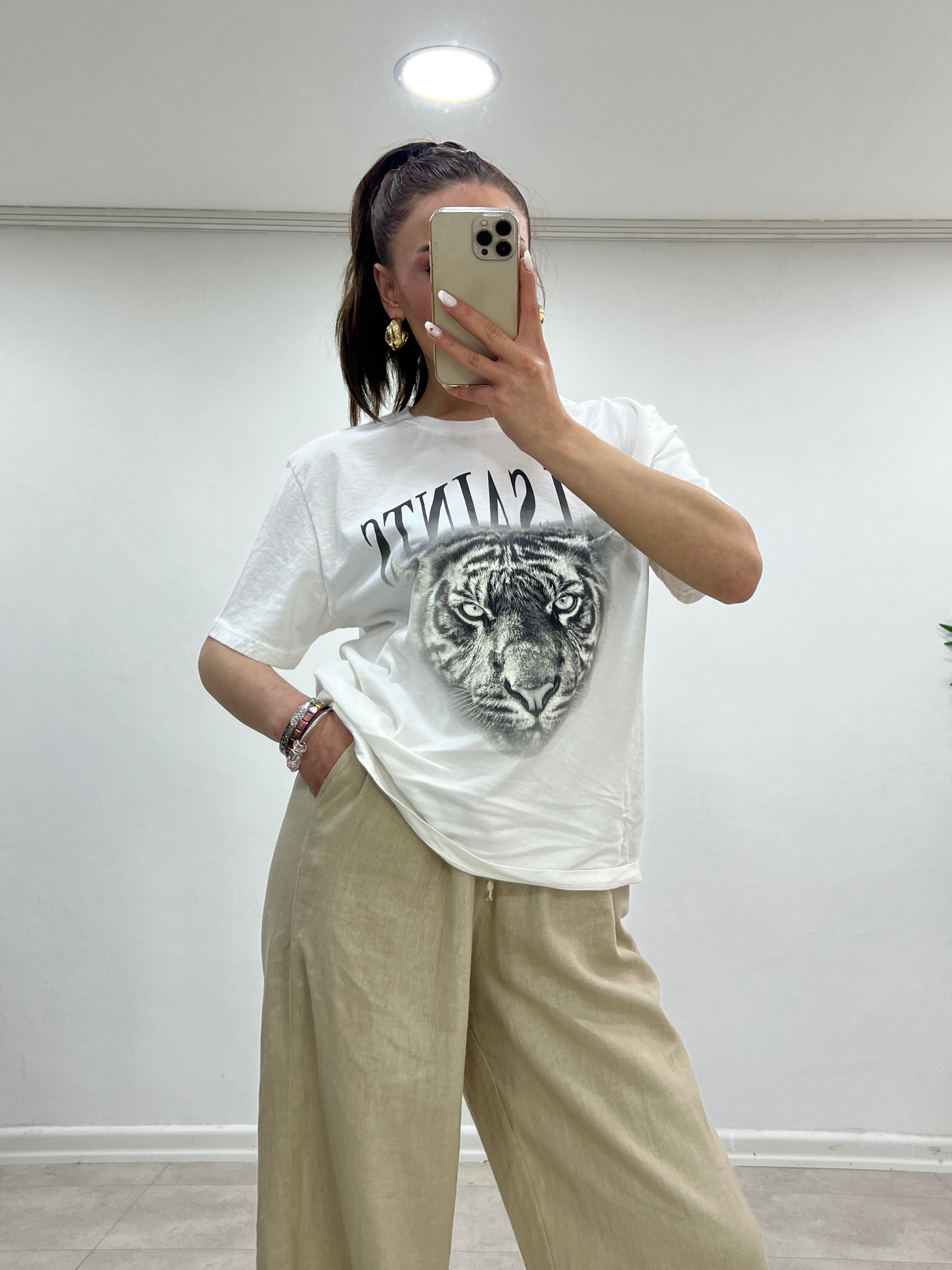 ASLANLI KREM TSHİRT 