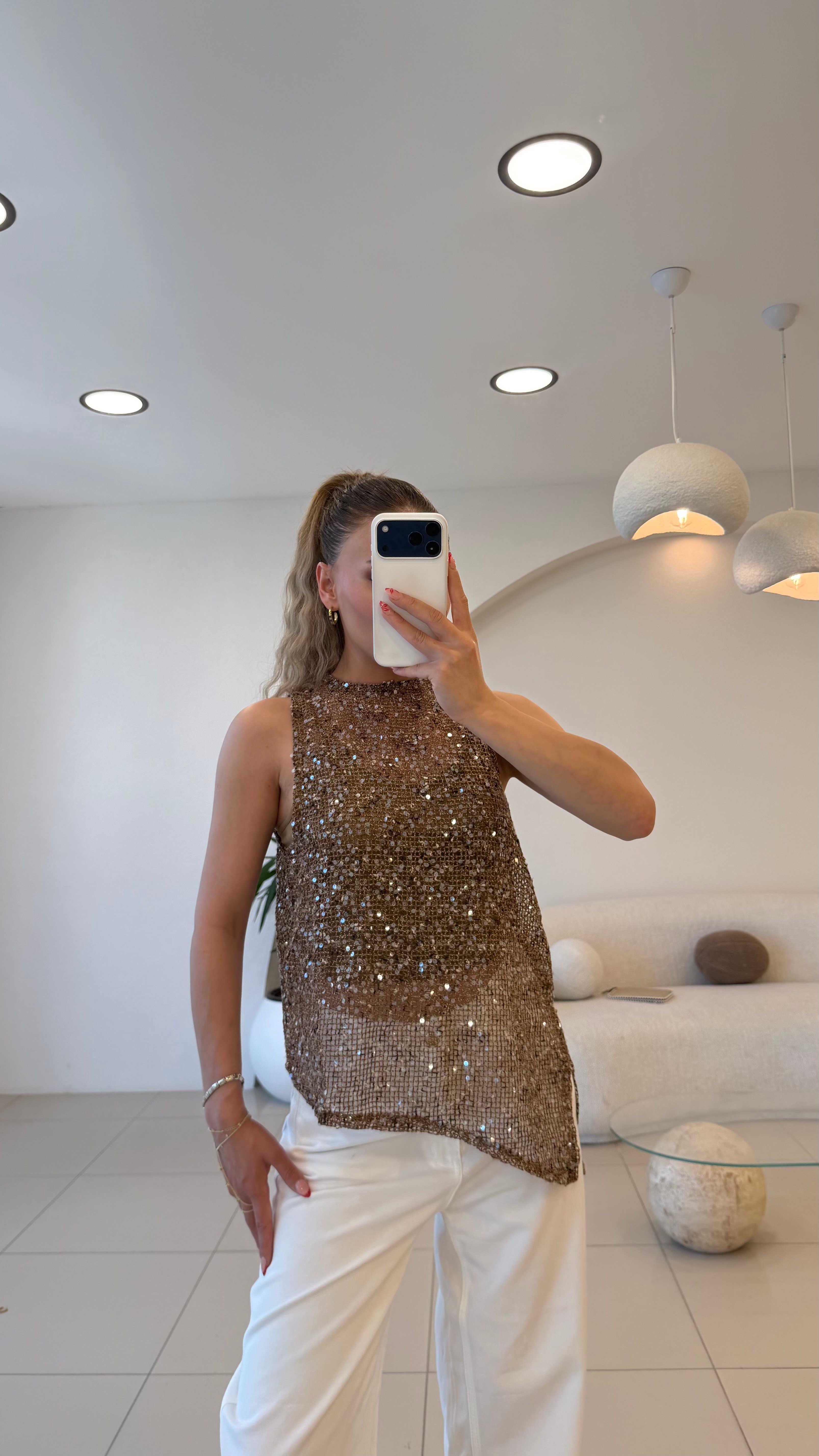 ATLETLİ PAYET DETAYLI BLUZ KAHVE