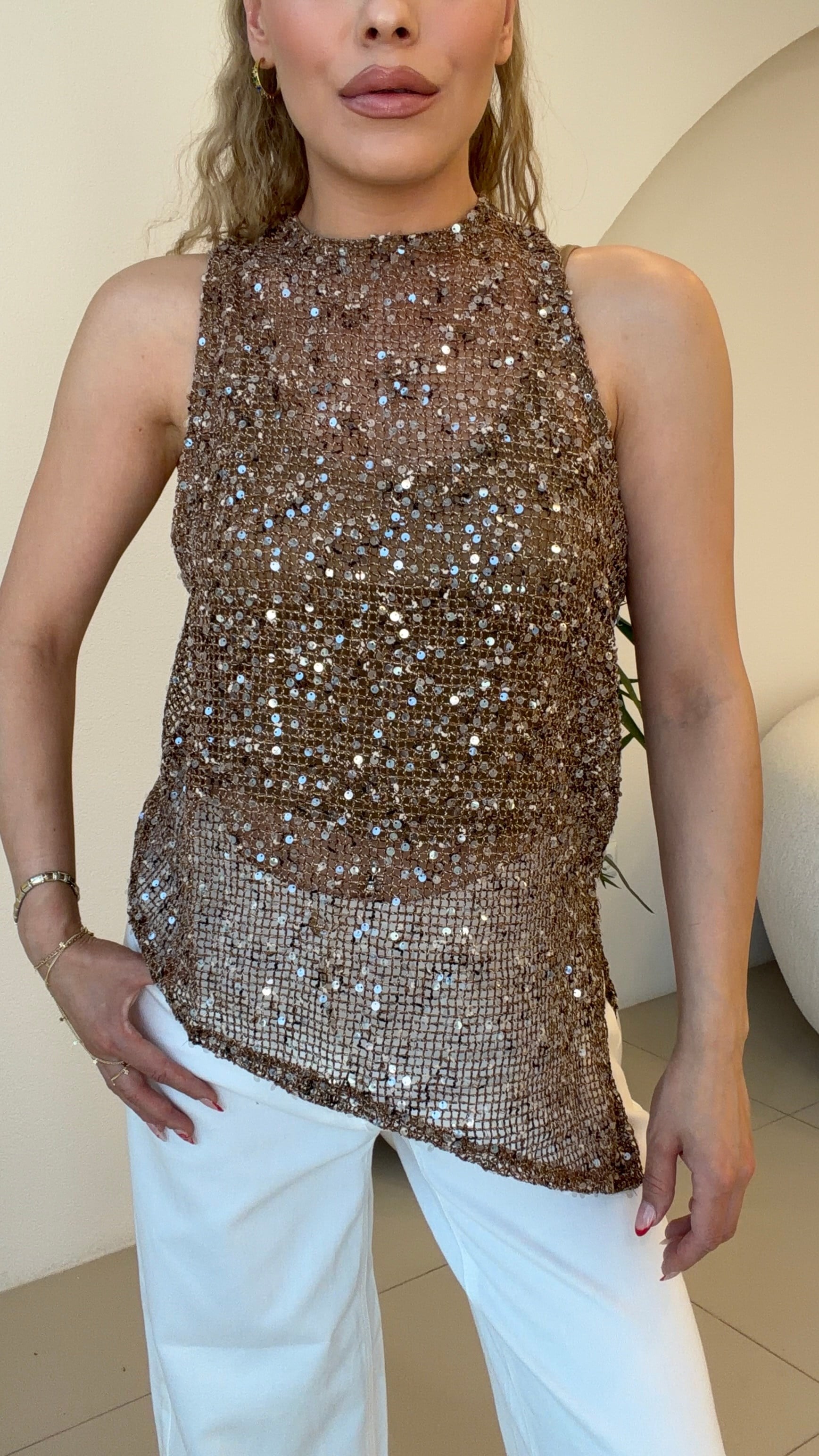 ATLETLİ PAYET DETAYLI BLUZ TABA