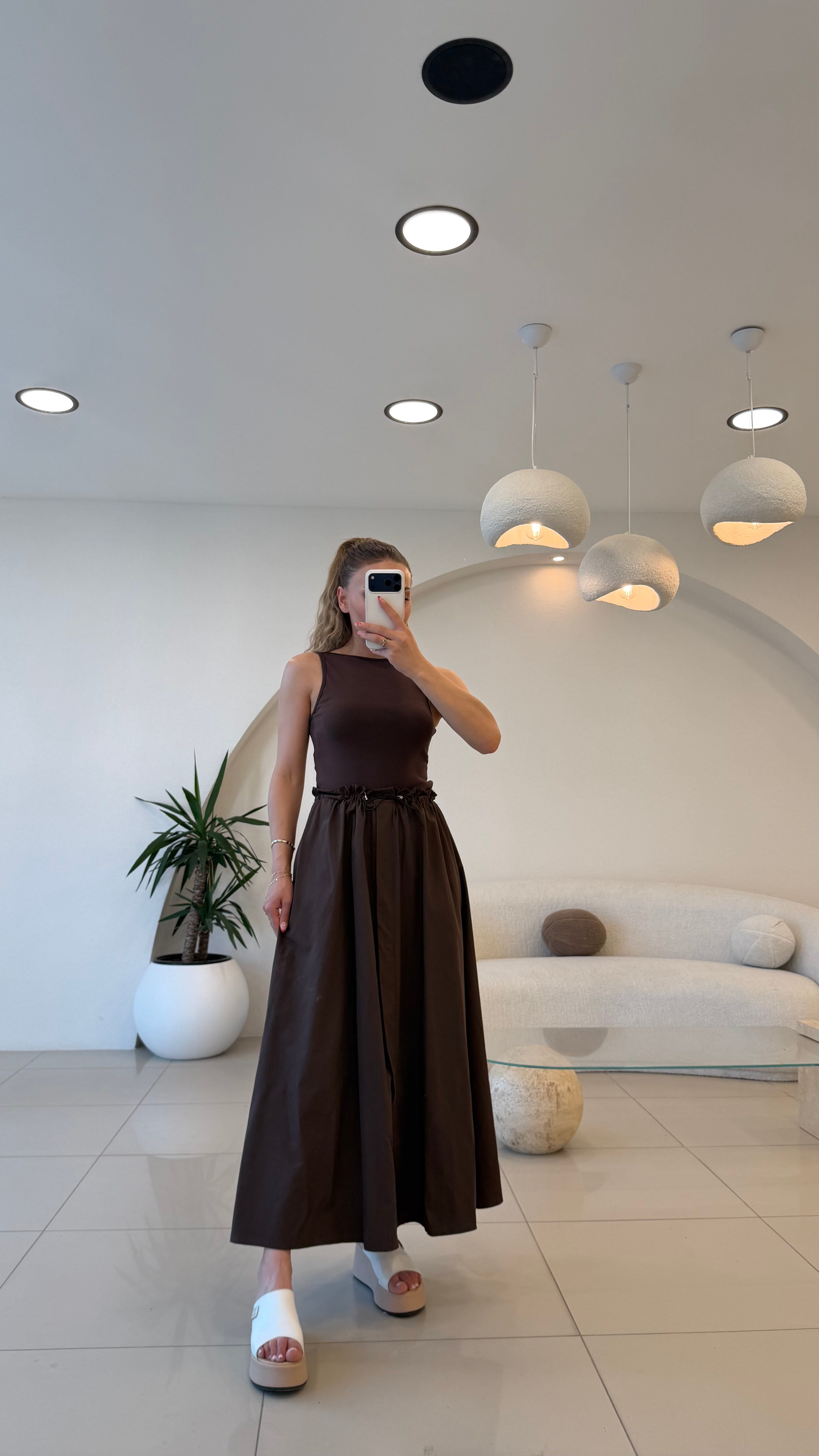 BEL BAĞLAMALI ALT POPLİN ELBİSE KAHVE