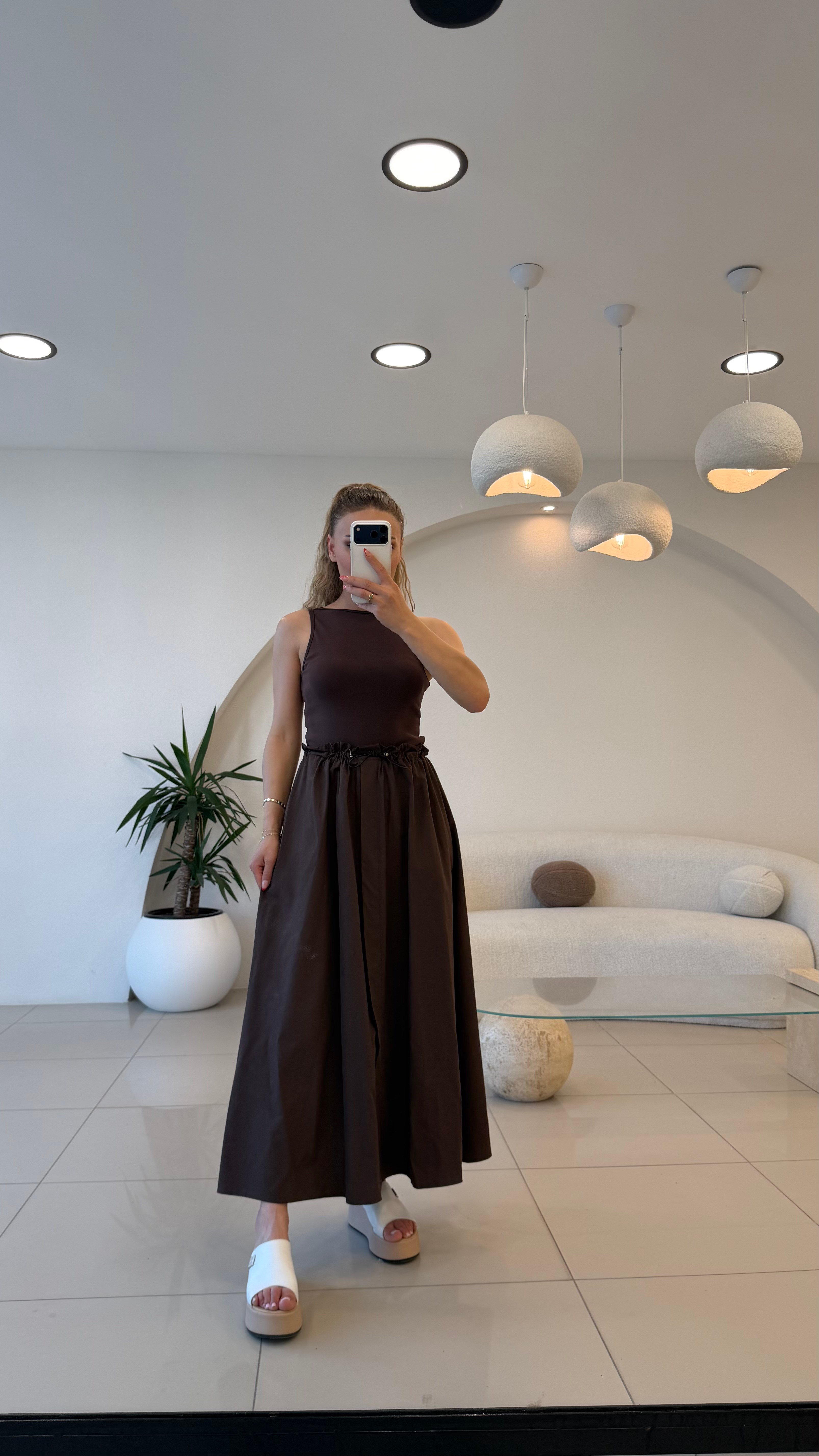 BEL BAĞLAMALI ALT POPLİN ELBİSE KAHVE