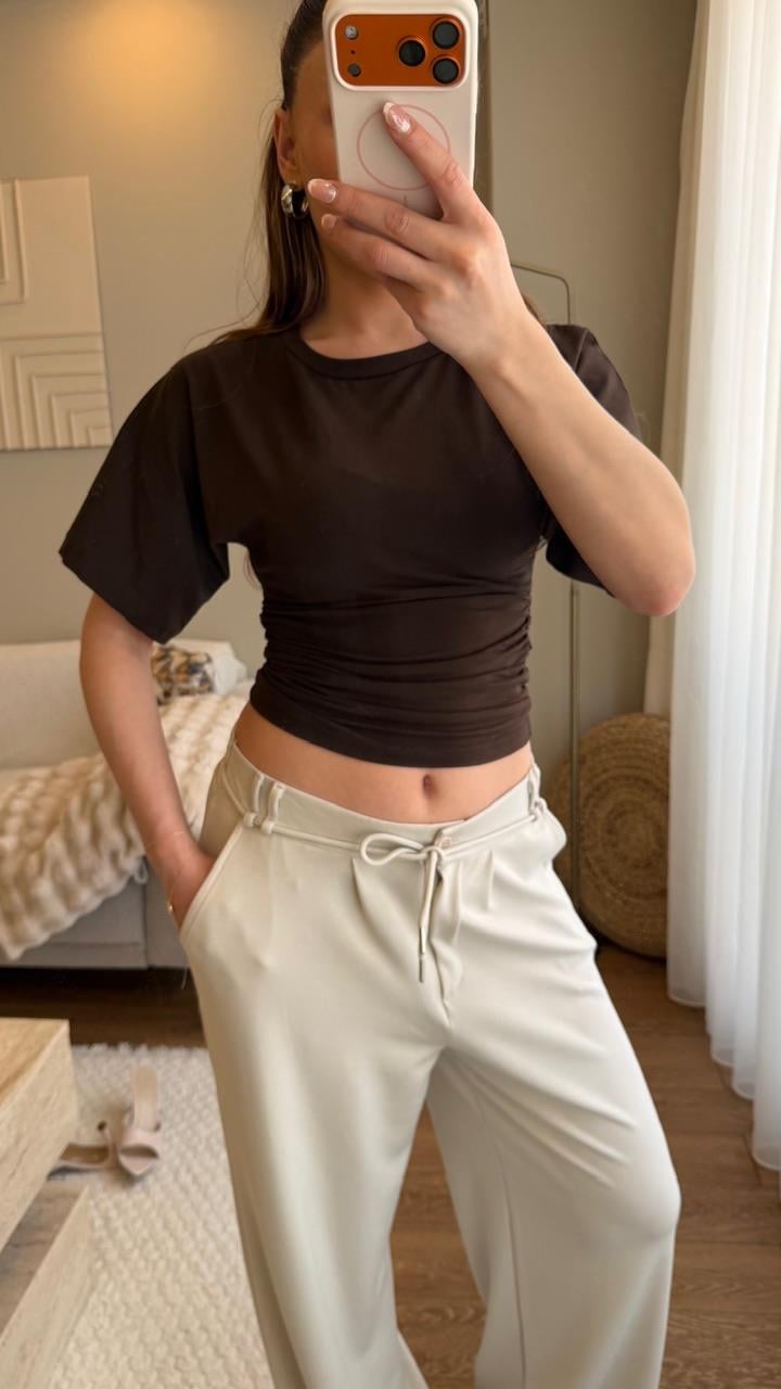 Bel Oturtmalı Bluz Kahve