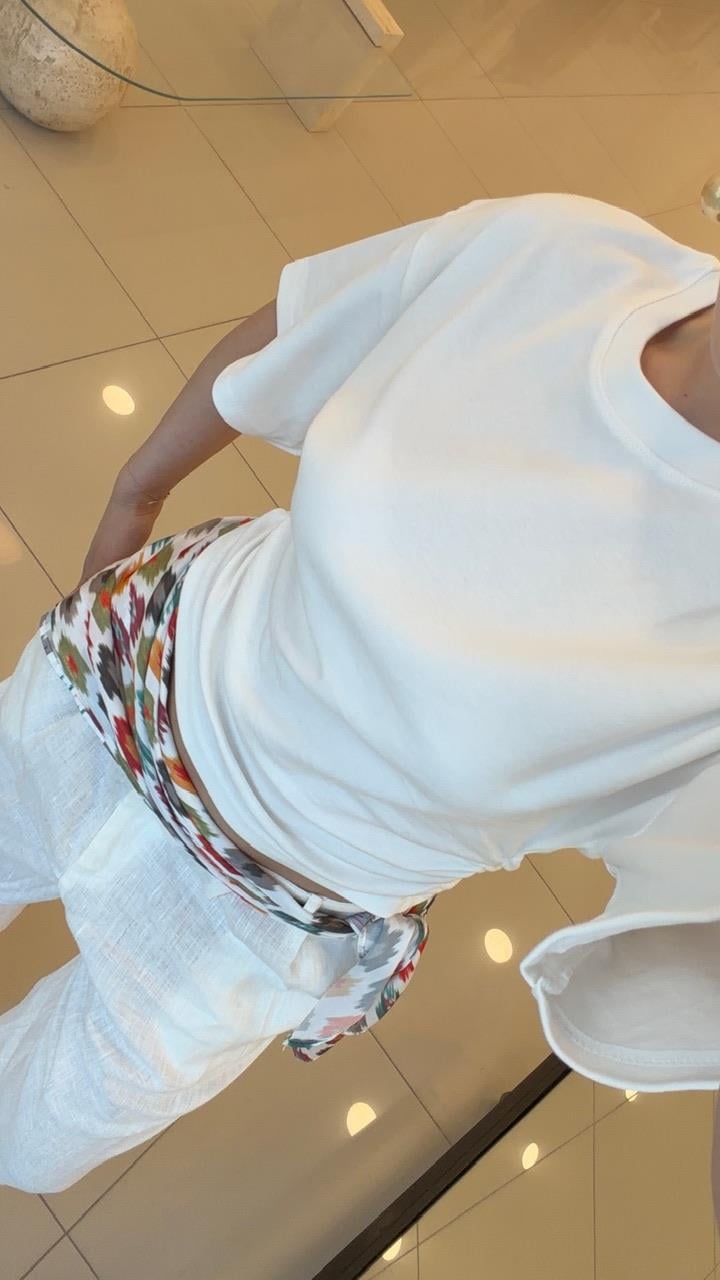 BEL OTURTMALI KISA KOL TSHIRT BEYAZ 