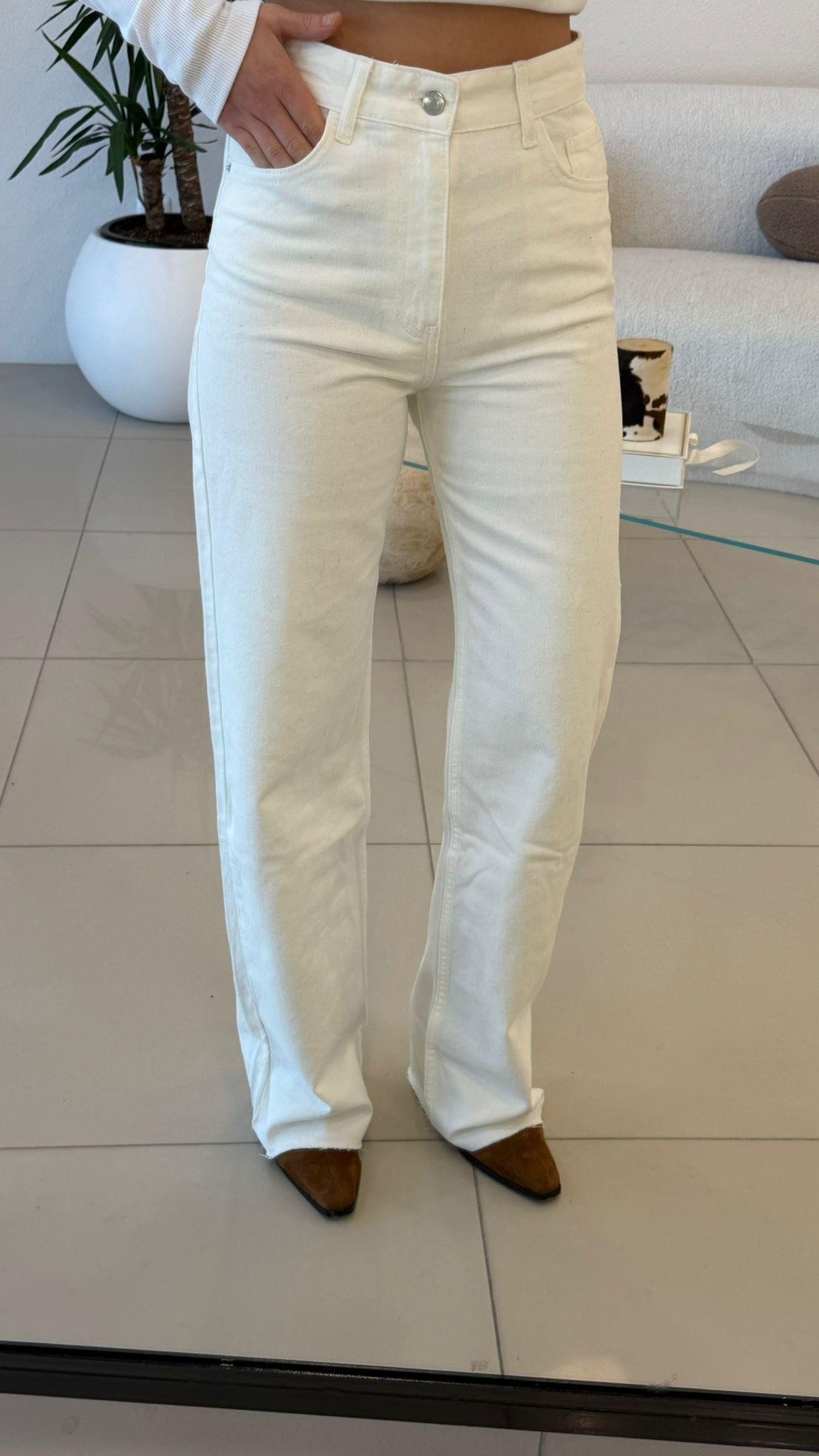 BEYAZ BOL PAÇA JEAN 
