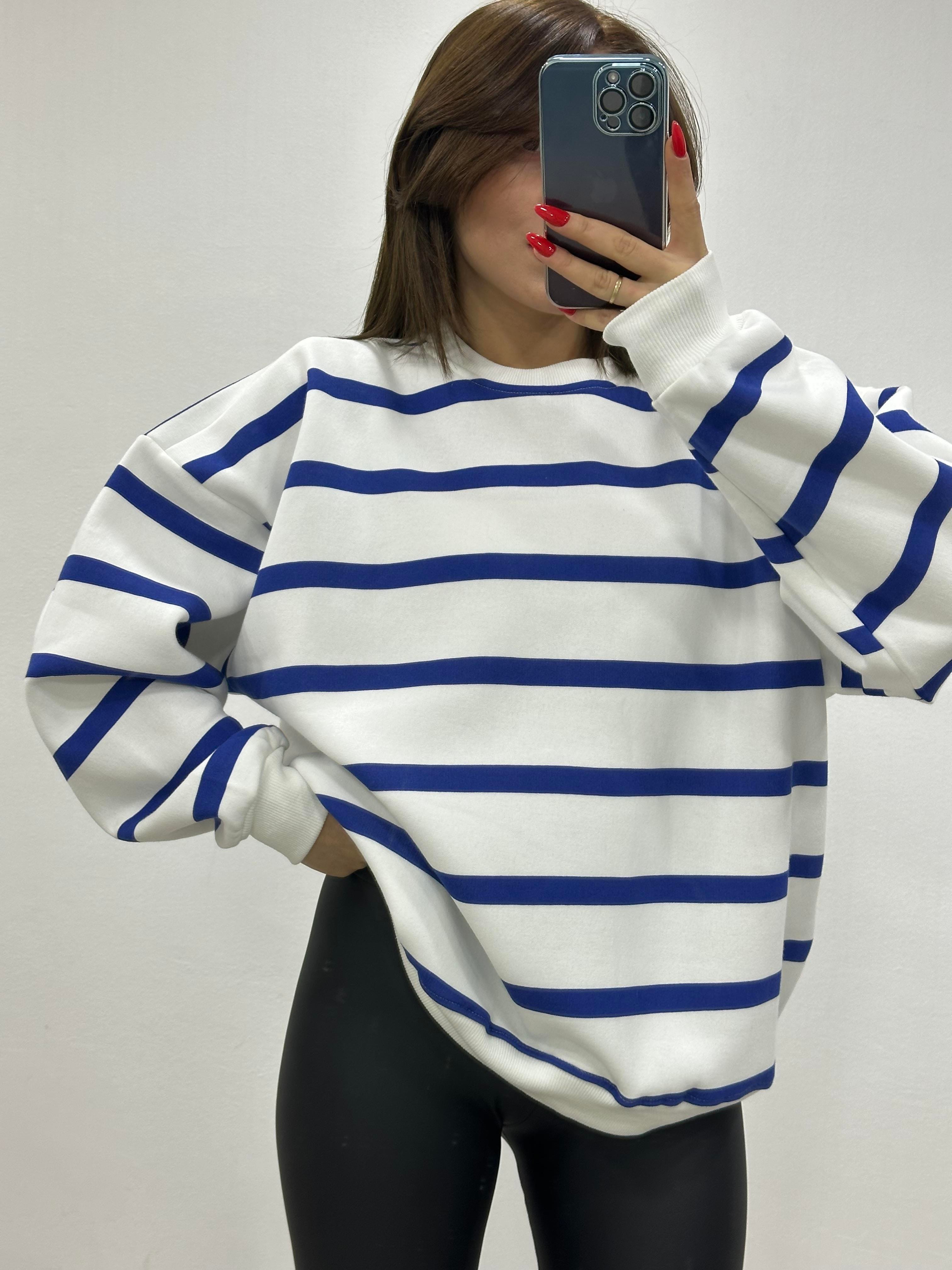 BEYAZA LACİVERT ÇİZGİ SWEAT 