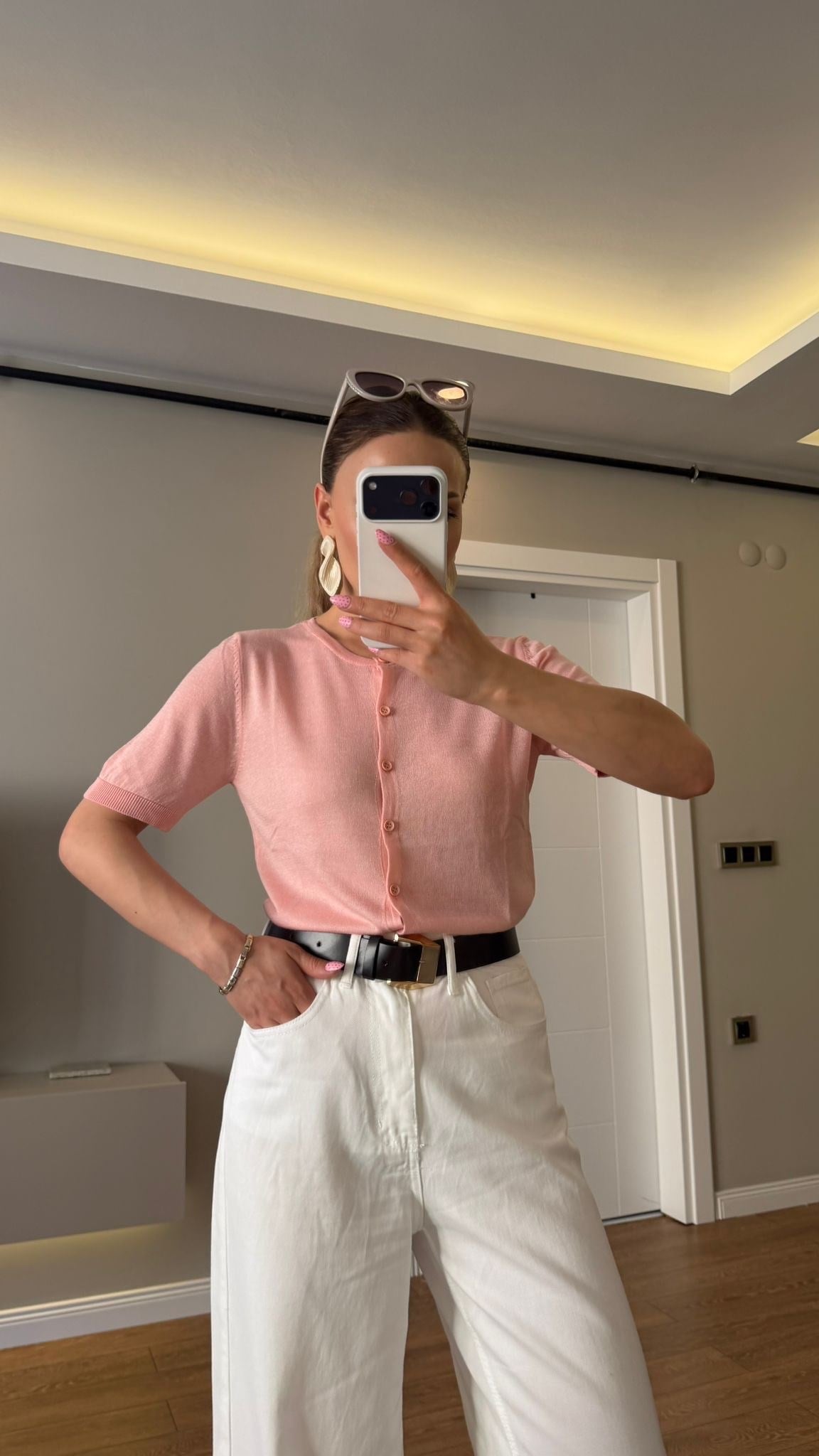 BİSİKLET YAKA ÖNDEN DÜĞMELİ TRİKO PEMBE