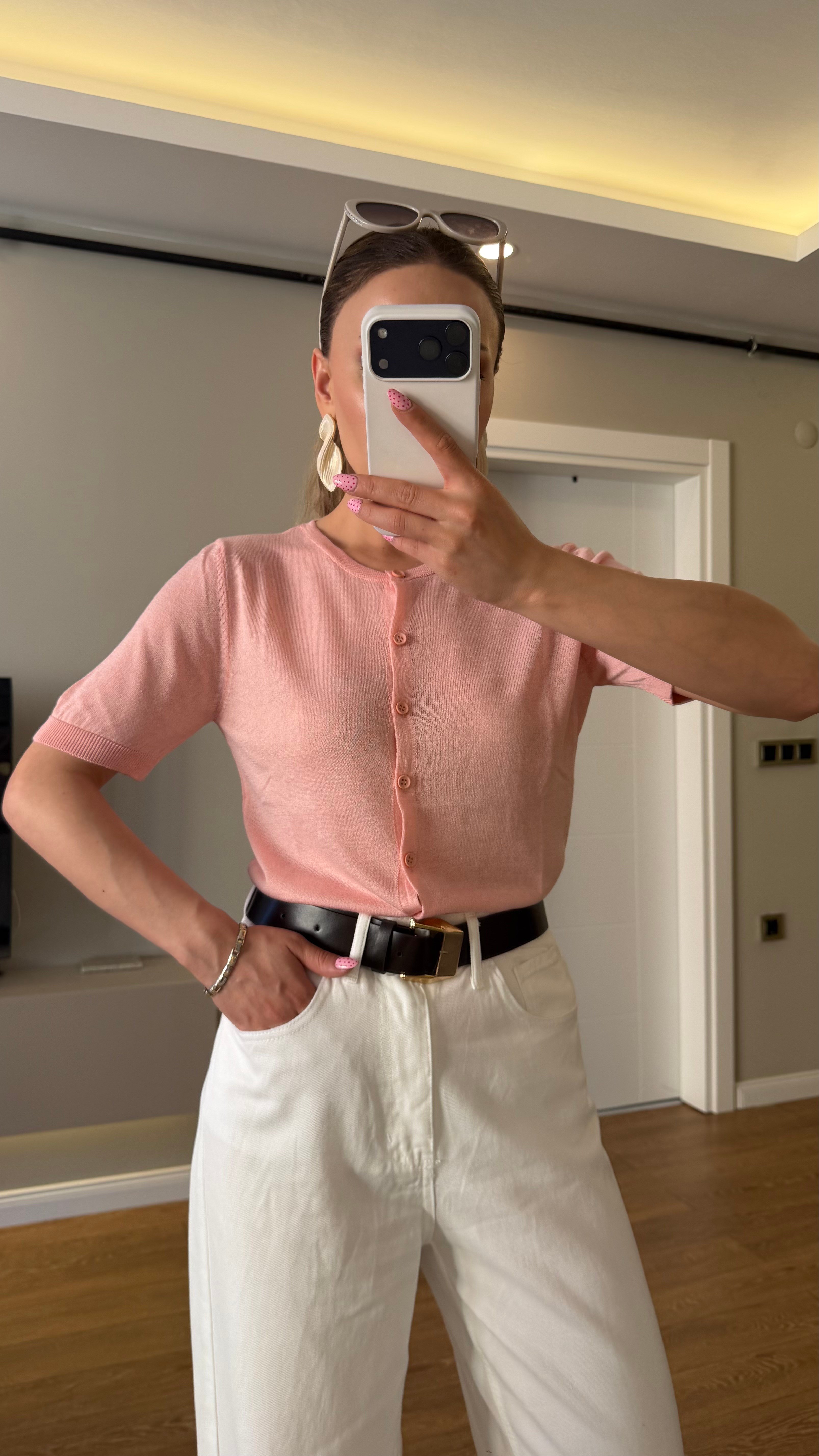 BİSİKLET YAKA ÖNDEN DÜĞMELİ TRİKO PEMBE