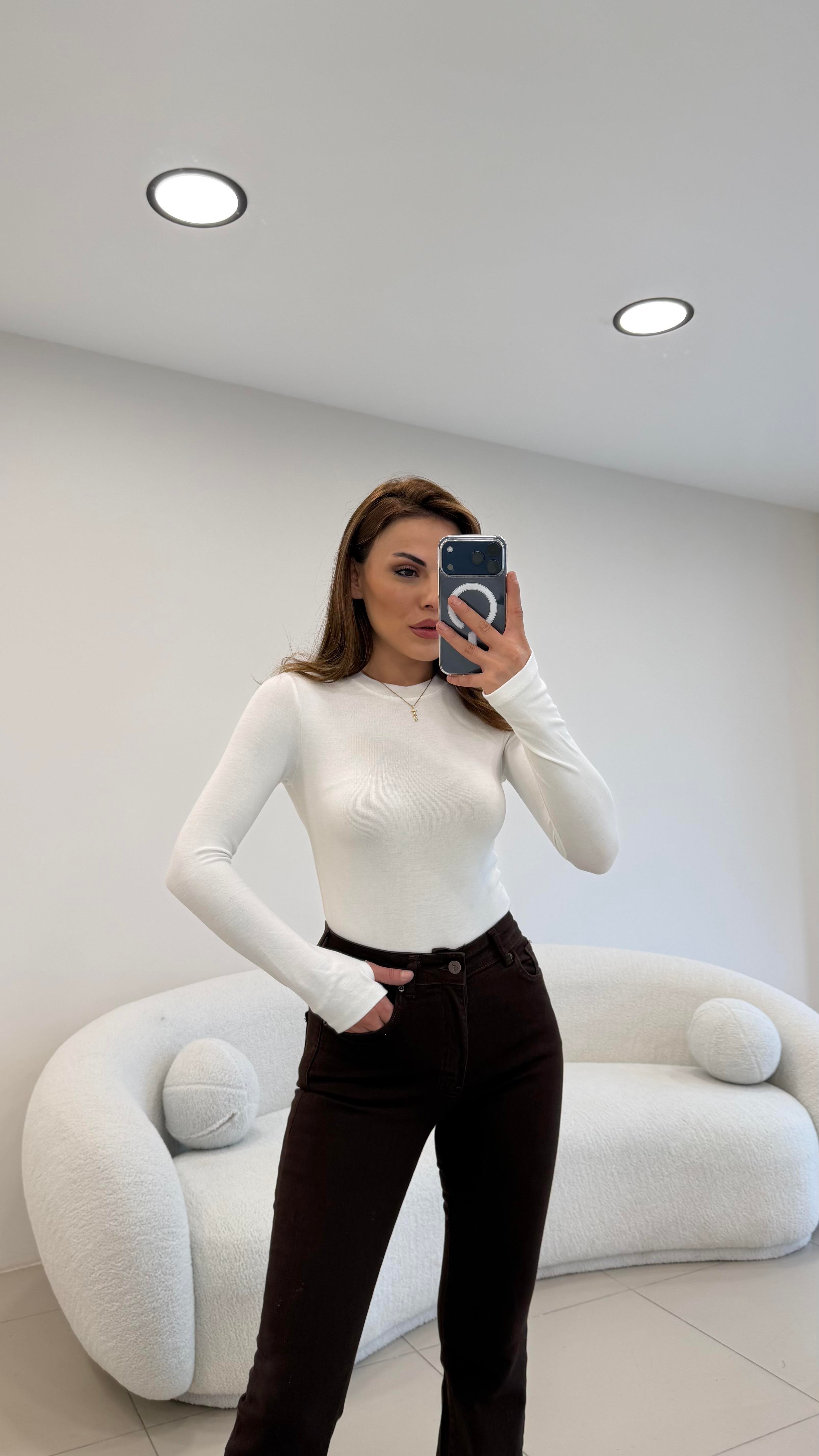 BİSİKLET YAKA UZUN KOL PARMAKLI BADY BEYAZ