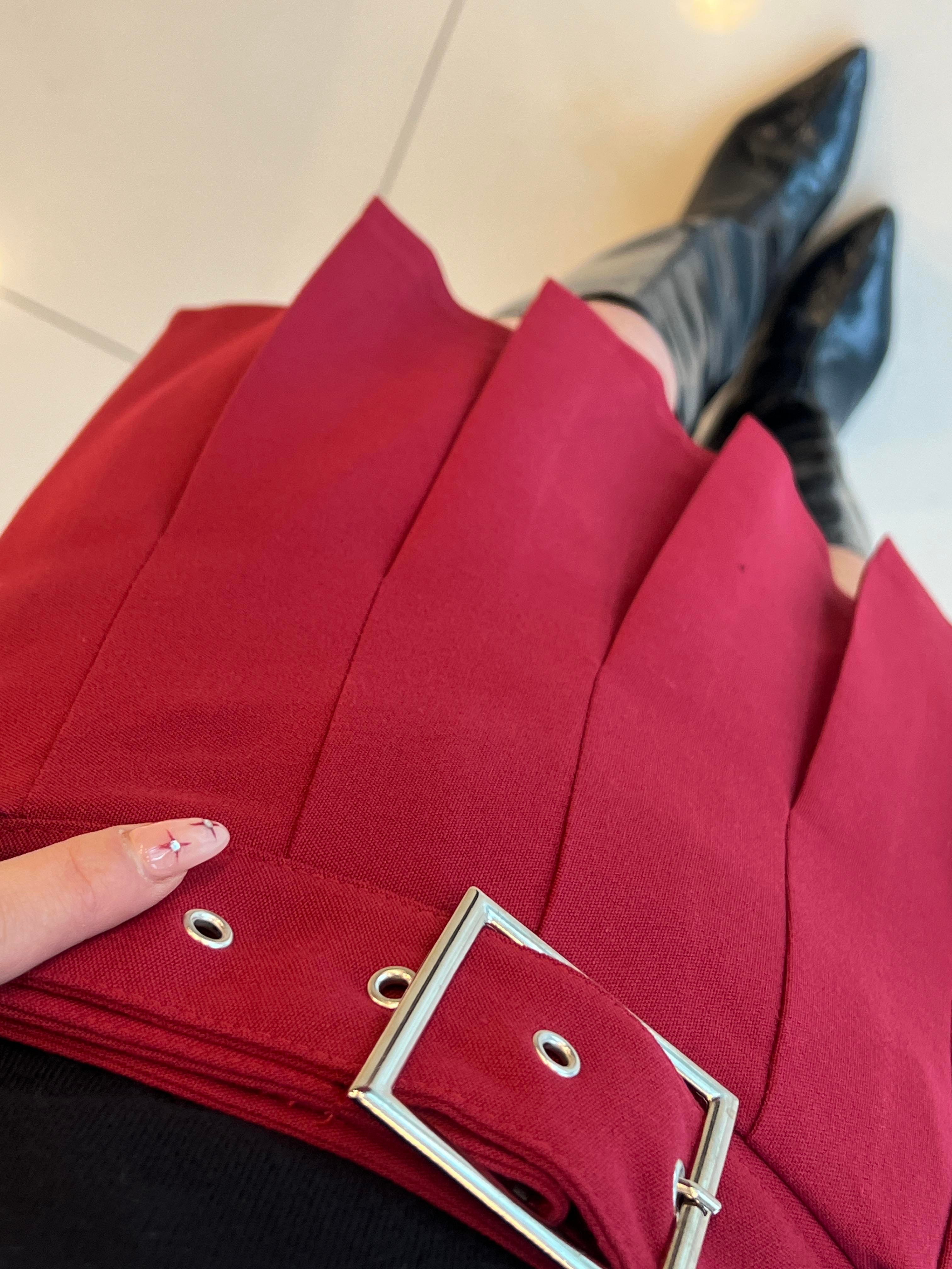 BORDO KEMERLİ ŞORT ETEK