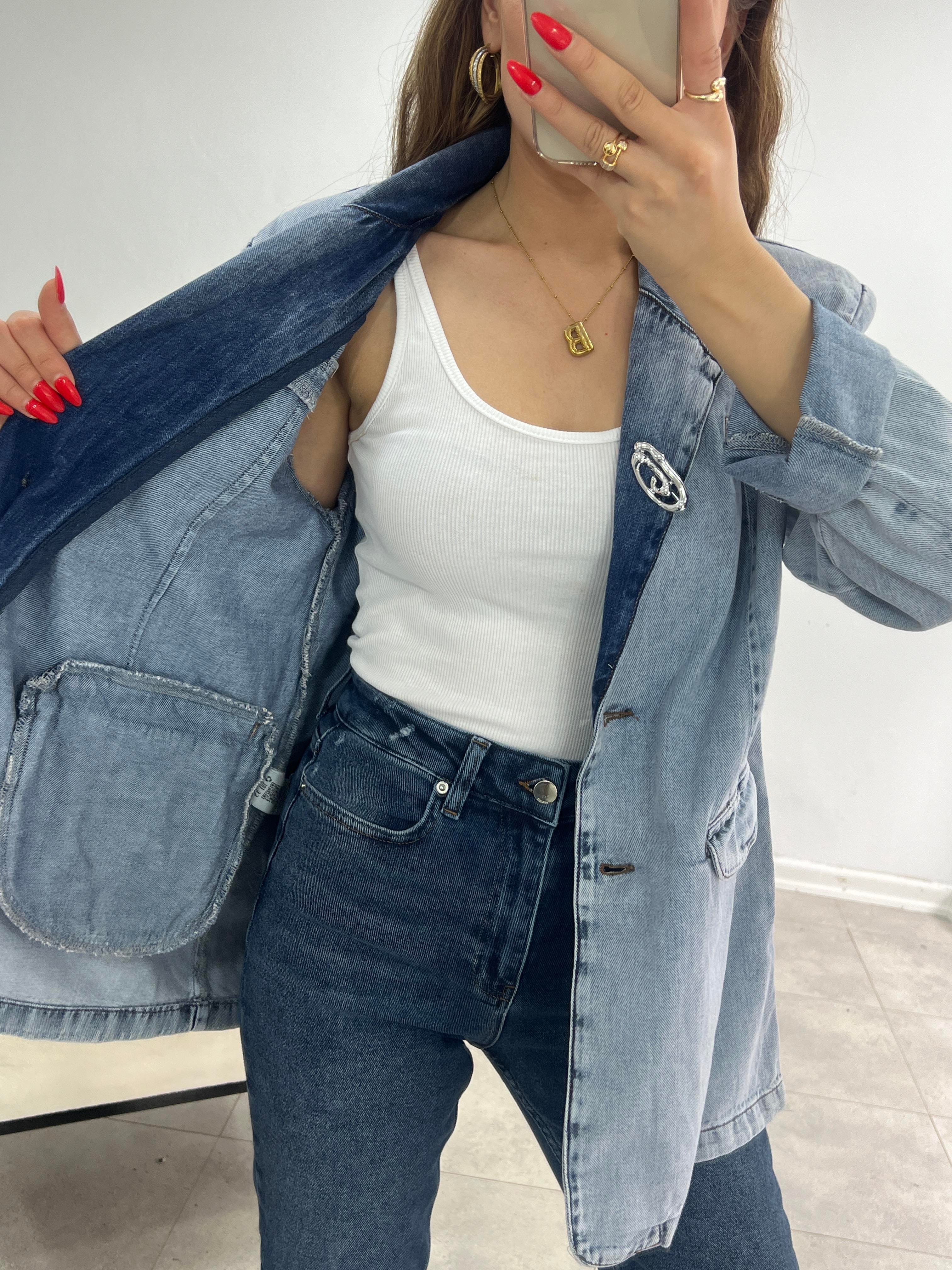 BROŞ DETAYLI BLAZER DENİM CEKET BUZ MAVİ